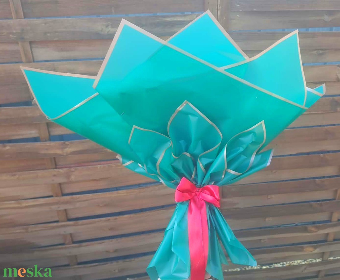 Szív alakú rózsacsokor - otthon & életmód - virágdekoráció - virágok - virágcsokor - Meska.hu