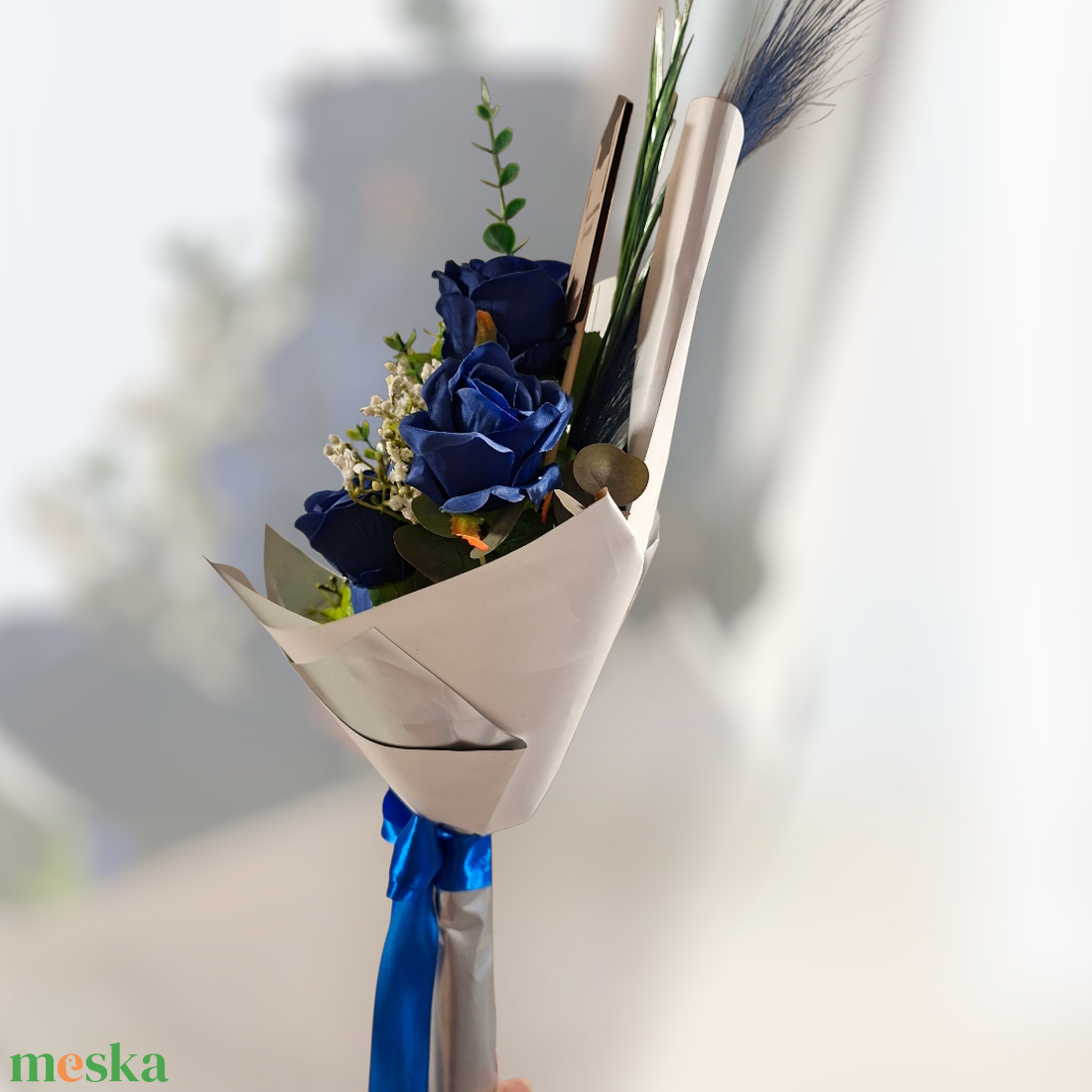 Kék rózsás ballagási csokor - otthon & életmód - virágdekoráció - virágok - virágcsokor - Meska.hu