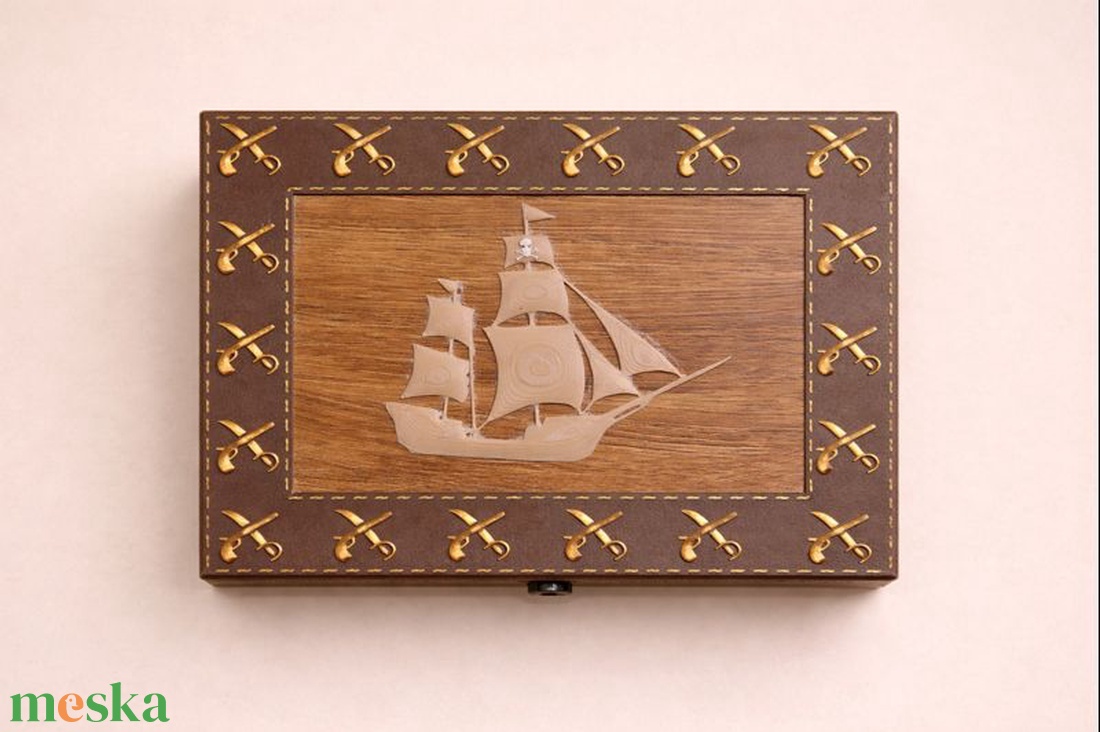 Feliratozható fa kalóz kincsesdoboz � egyedi ajándék gyerekeknek és felnőtteknek - otthon & életmód - dekoráció - asztal és polc dekoráció - díszdoboz - Meska.hu
