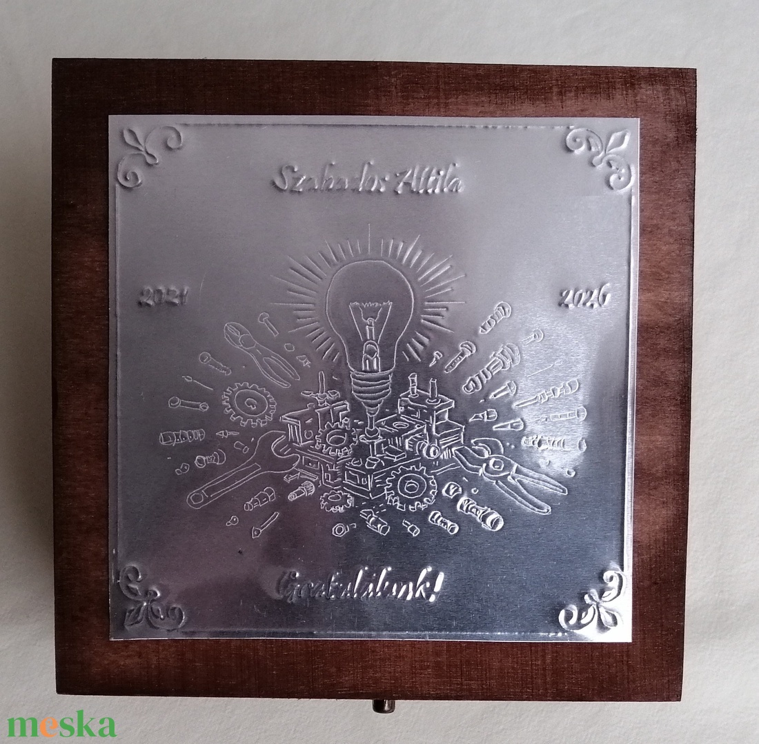 Különleges ajándék!                                                                Gépészmérnök és tanári diplomaosztóra - otthon & életmód - dekoráció - dísztárgy - Meska.hu