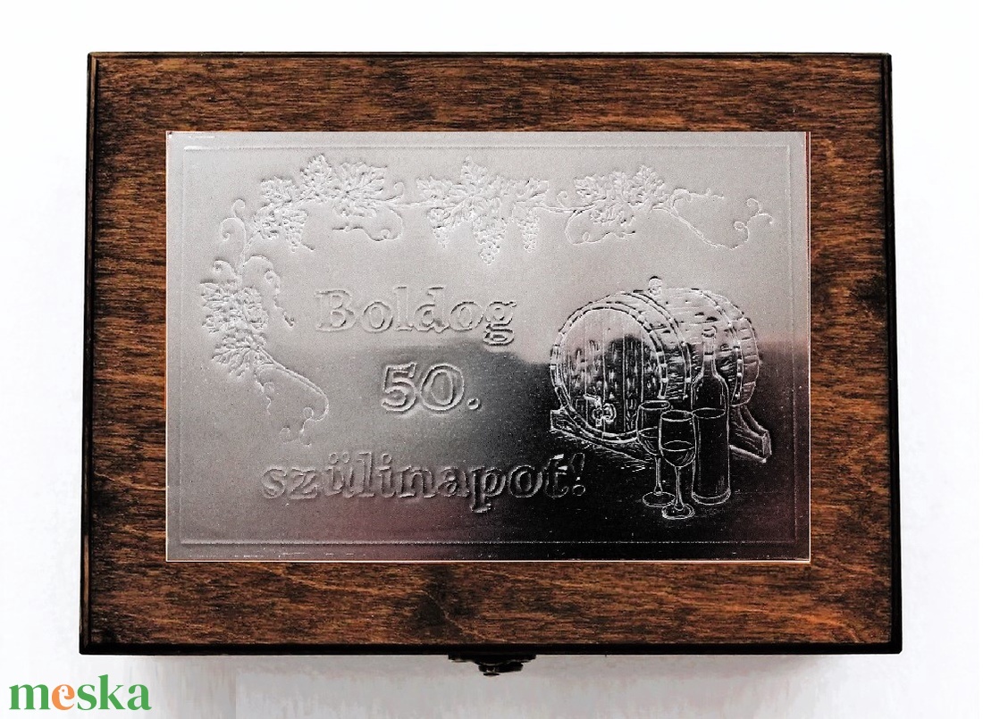 Hobbi borászok ajándéka - otthon & életmód - dekoráció - asztal és polc dekoráció - díszdoboz - Meska.hu