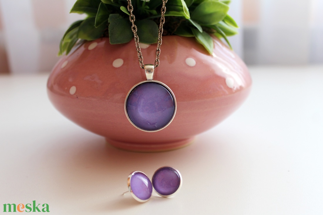 Lila ékszerszett lánccal - ékszer - ékszerszett - Meska.hu