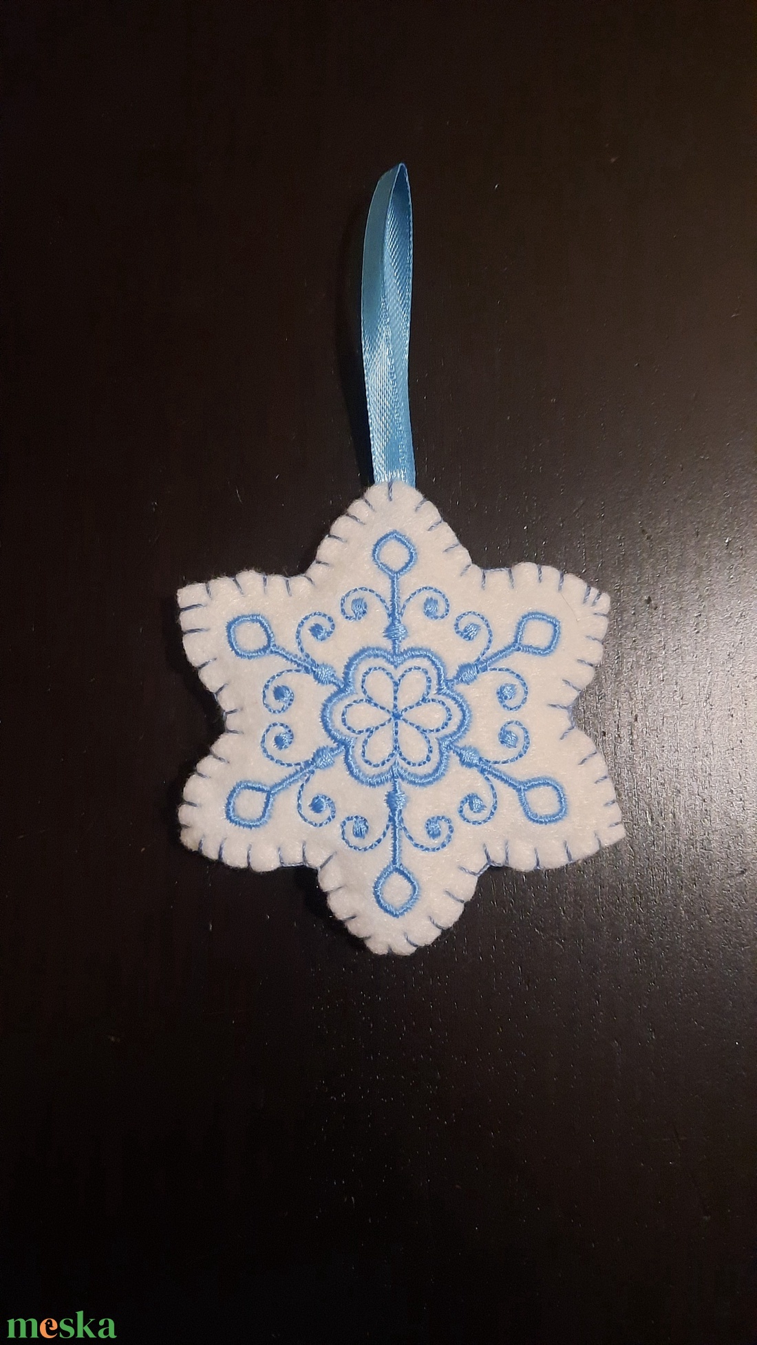 Hímzett filc figurák  - karácsony - karácsonyi lakásdekoráció - karácsonyfadíszek - Meska.hu