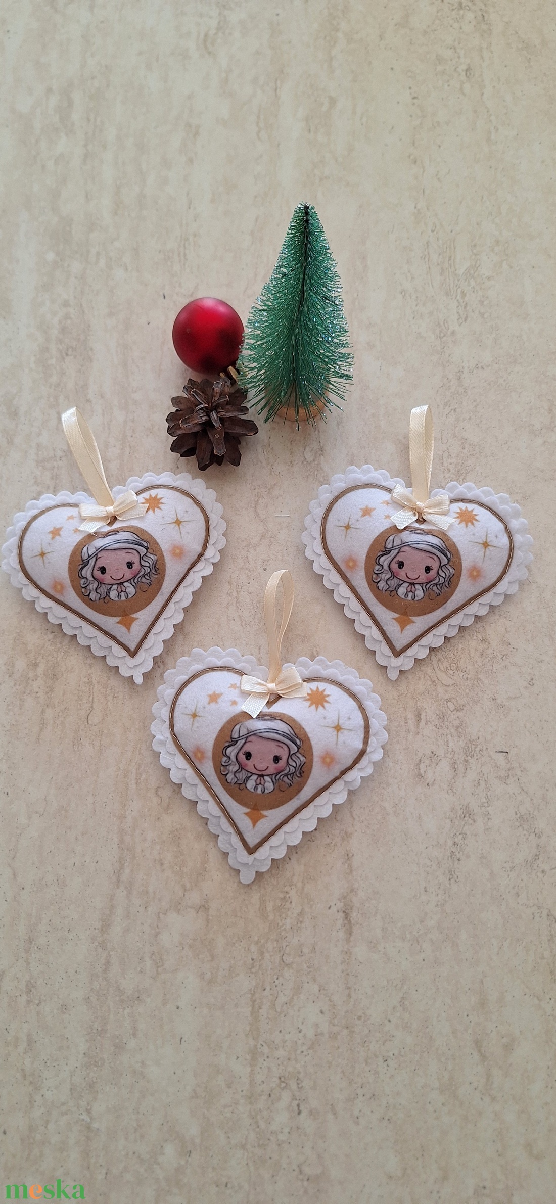 Angyalkás karácsonyi filc díszek  - karácsony - karácsonyi lakásdekoráció - karácsonyfadíszek - Meska.hu