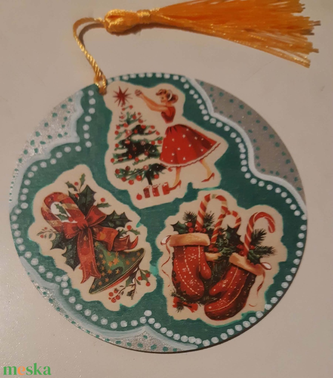 Fa alapú dísztárgy---Karácsonyi manók-- - karácsony - karácsonyi lakásdekoráció - karácsonyi ajtódíszek - Meska.hu