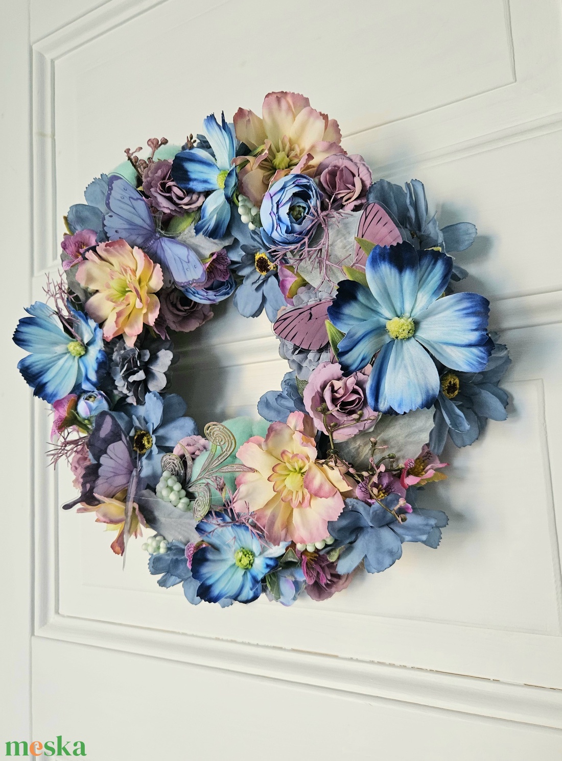 Pillangókert szalmakoszorú - otthon & életmód - dekoráció - ajtó- és ablak dekoráció - ajtódísz & kopogtató - Meska.hu