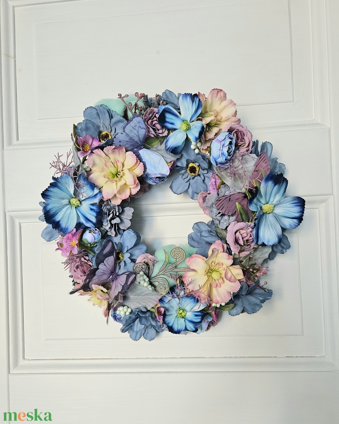Pillangókert szalmakoszorú - otthon & életmód - dekoráció - ajtó- és ablak dekoráció - ajtódísz & kopogtató - Meska.hu