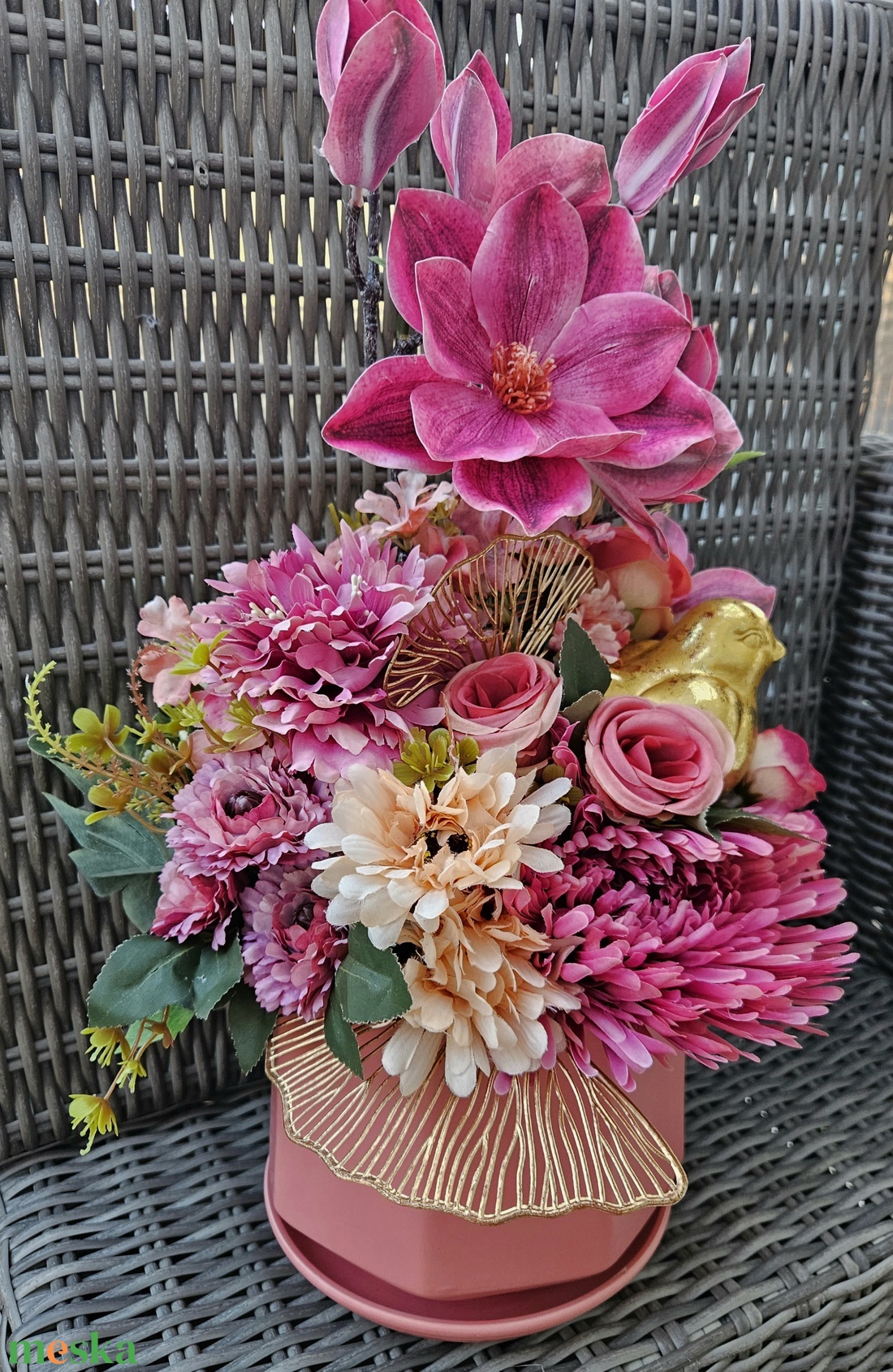 Nagy méretű barack, magenta magnóliás asztaldísz - otthon & életmód - dekoráció - asztal és polc dekoráció - asztaldísz - Meska.hu