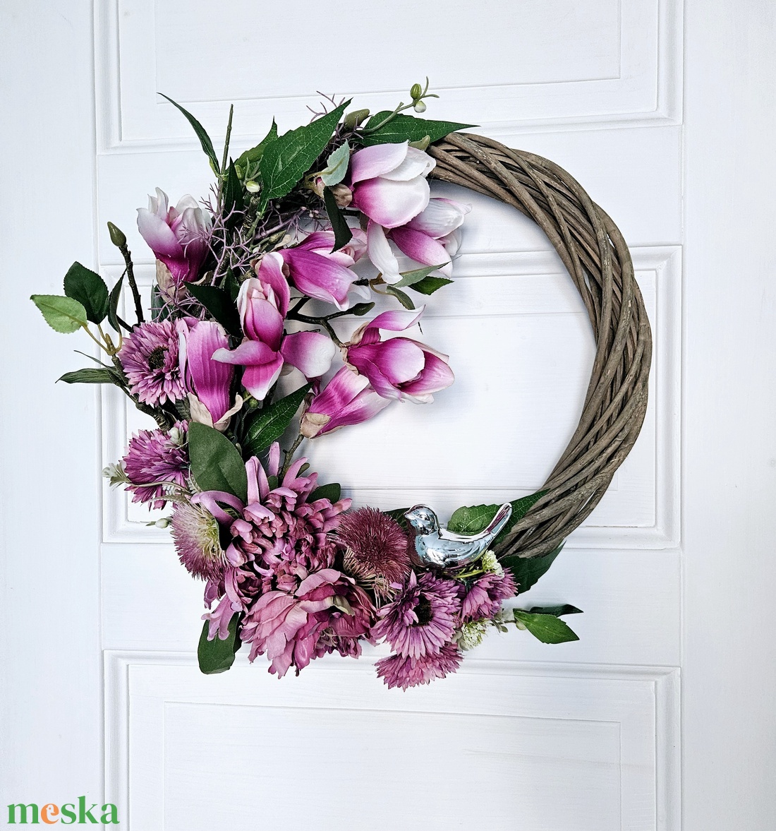 Virágzó magnólia ágak vesszőkoszorú �� - otthon & életmód - virágdekoráció - virágdíszek - dekor koszorúk, kopogtatók - Meska.hu