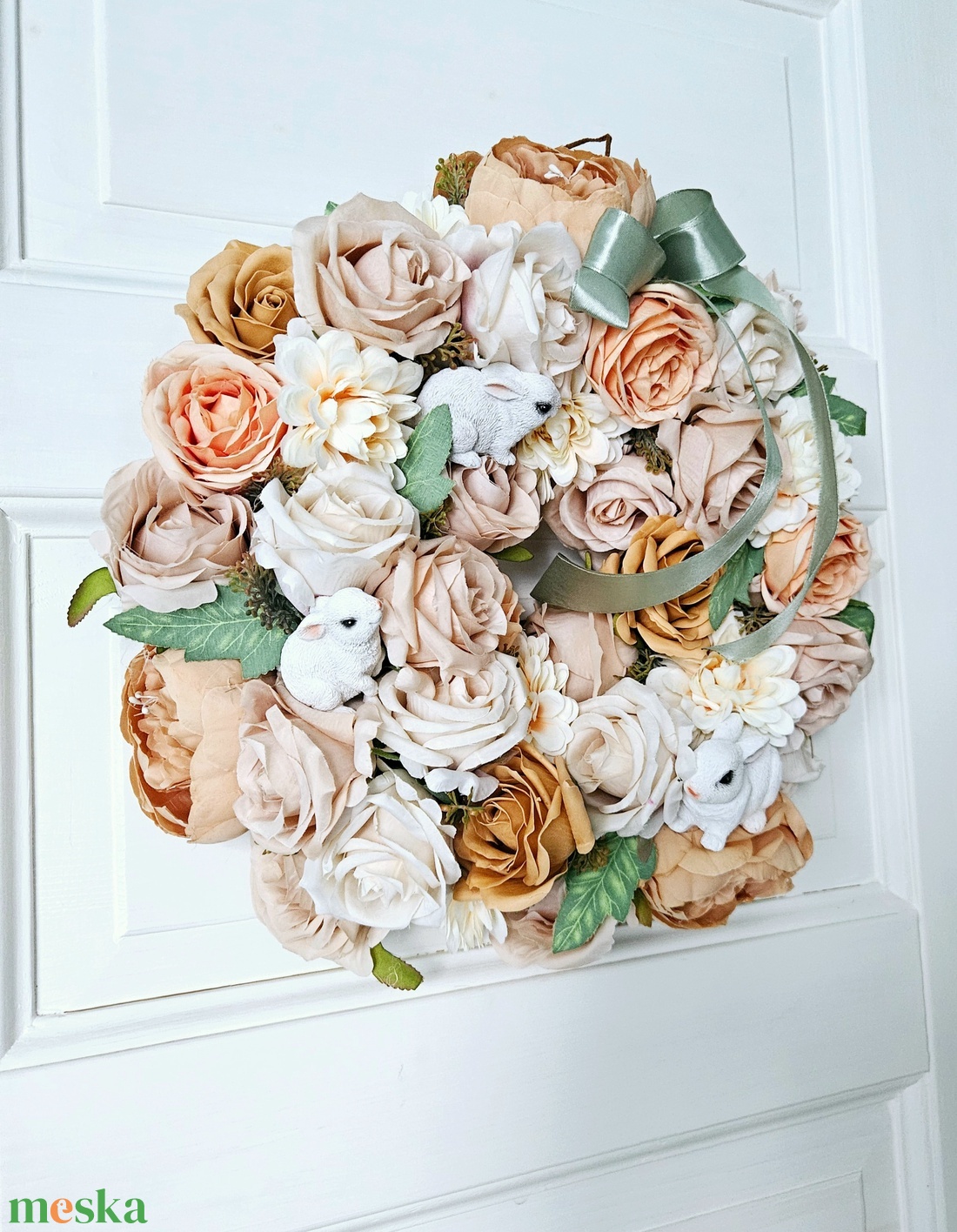 Nyuszicsalád rózsakertben bújkál ���� - ünnepi díszek, dekorációk - húsvéti díszek és dekorációk - húsvéti ajtódísz, kopogtató - Meska.hu