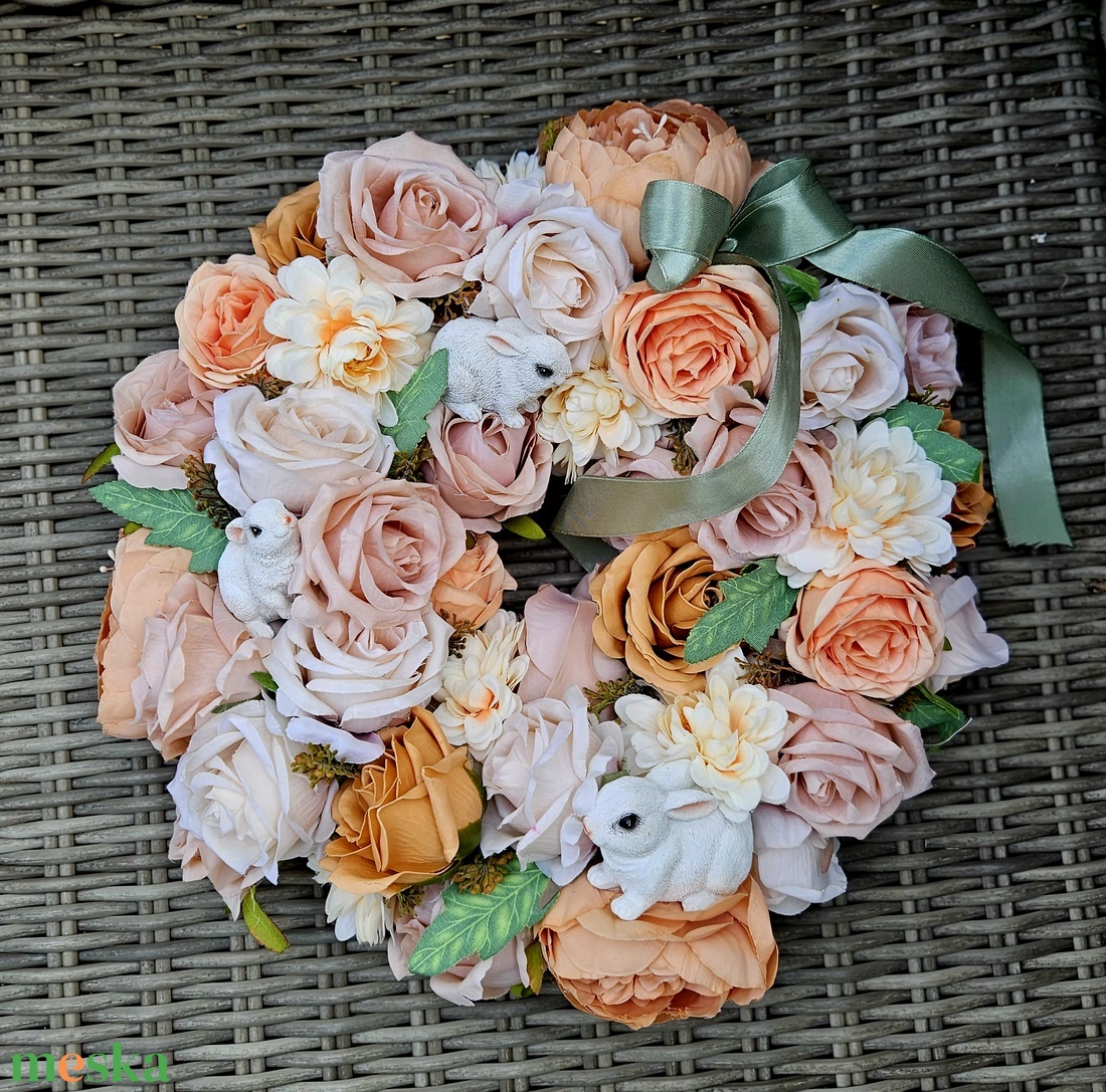 Nyuszicsalád rózsakertben bújkál ���� - ünnepi díszek, dekorációk - húsvéti díszek és dekorációk - húsvéti ajtódísz, kopogtató - Meska.hu