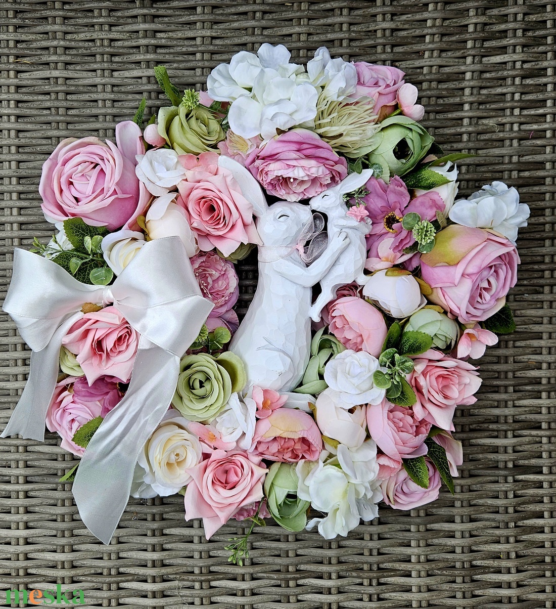 Nyuszimama a kisnyuszijával friss tavaszi kopogtató ���� - ünnepi díszek, dekorációk - húsvéti díszek és dekorációk - húsvéti ajtódísz, kopogtató - Meska.hu