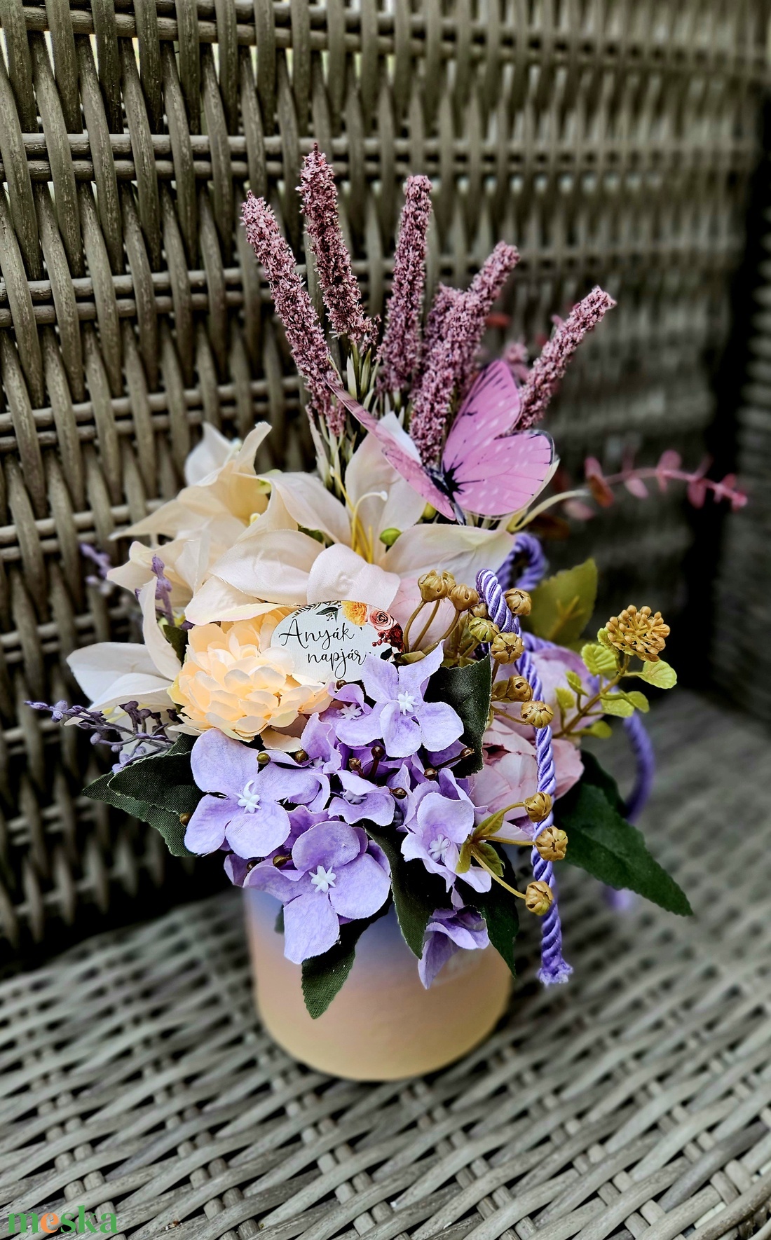 Anyák napi pillangós virágbox  - otthon & életmód - virágdekoráció - virágok - virágbox - Meska.hu