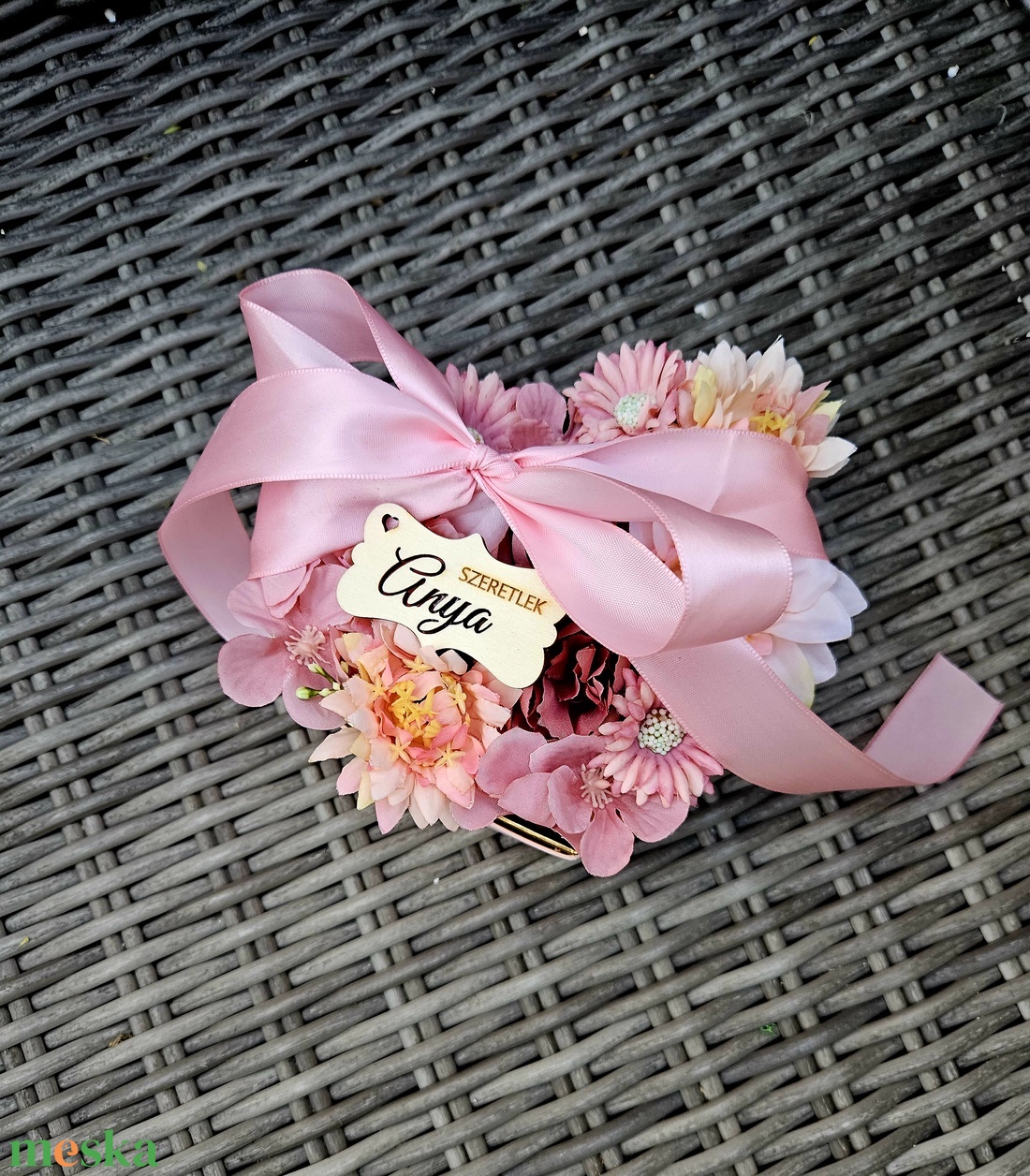 Anyák napi virágbox �� - otthon & életmód - virágdekoráció - virágdíszek - asztali virágdísz - Meska.hu