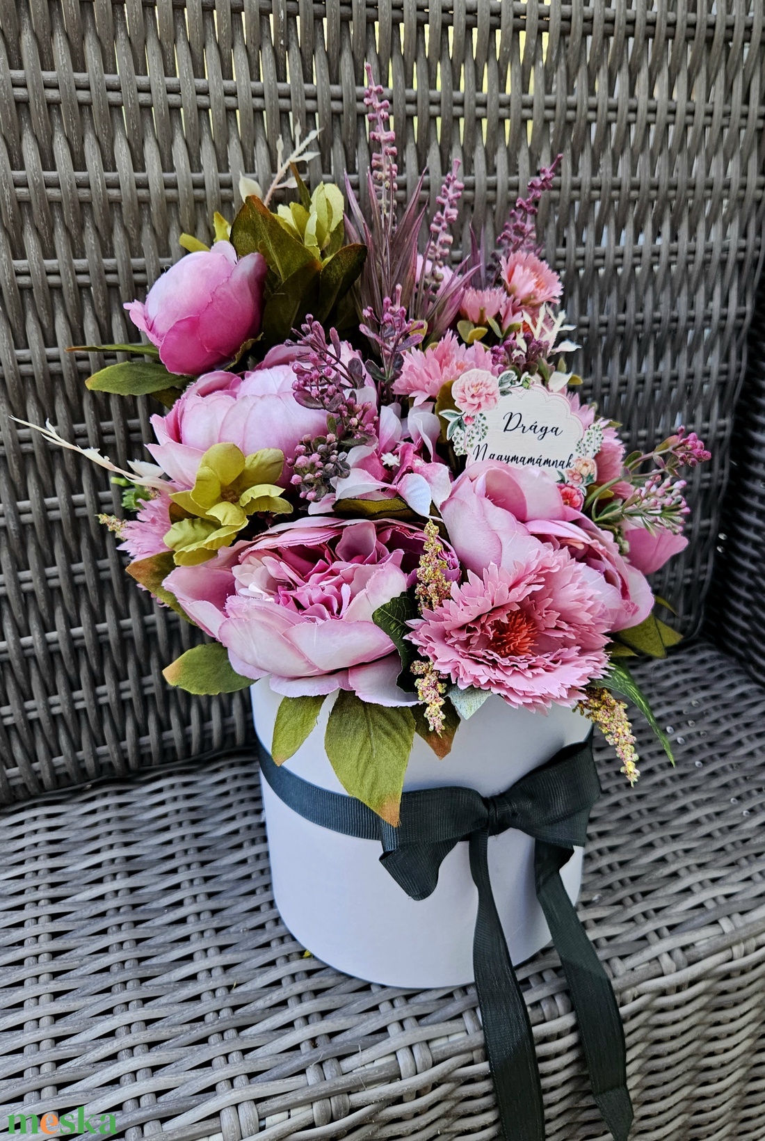 Anyák napi virágbox pünkösdi rózsával � - otthon & életmód - virágdekoráció - virágok - virágbox - Meska.hu