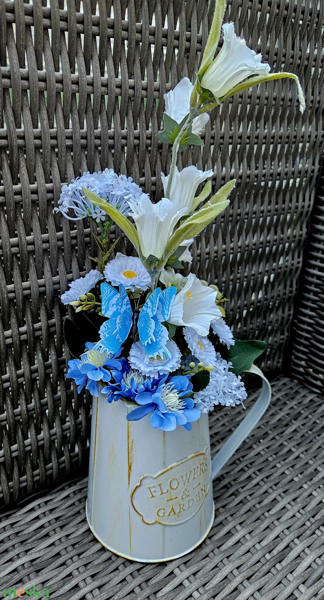 Vadvirágok bádog kannában  - otthon & életmód - dekoráció - asztal és polc dekoráció - asztaldísz - Meska.hu