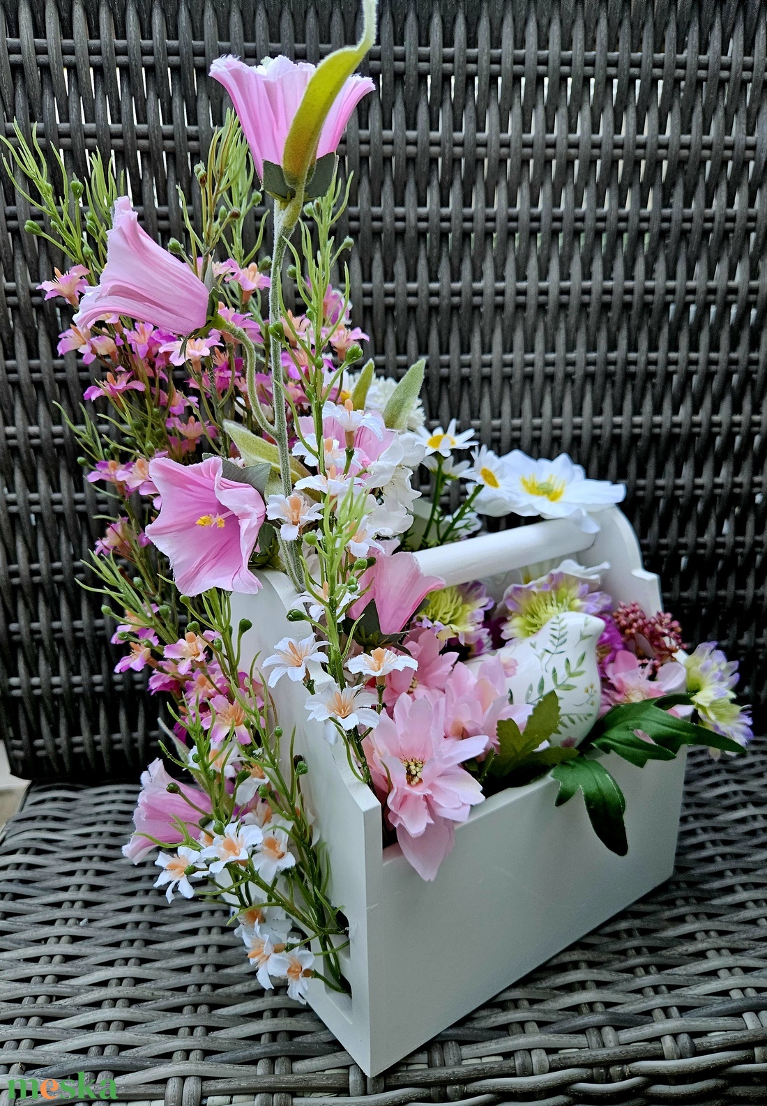 Kismadár virágok közt ládában � - otthon & életmód - dekoráció - asztal és polc dekoráció - asztaldísz - Meska.hu