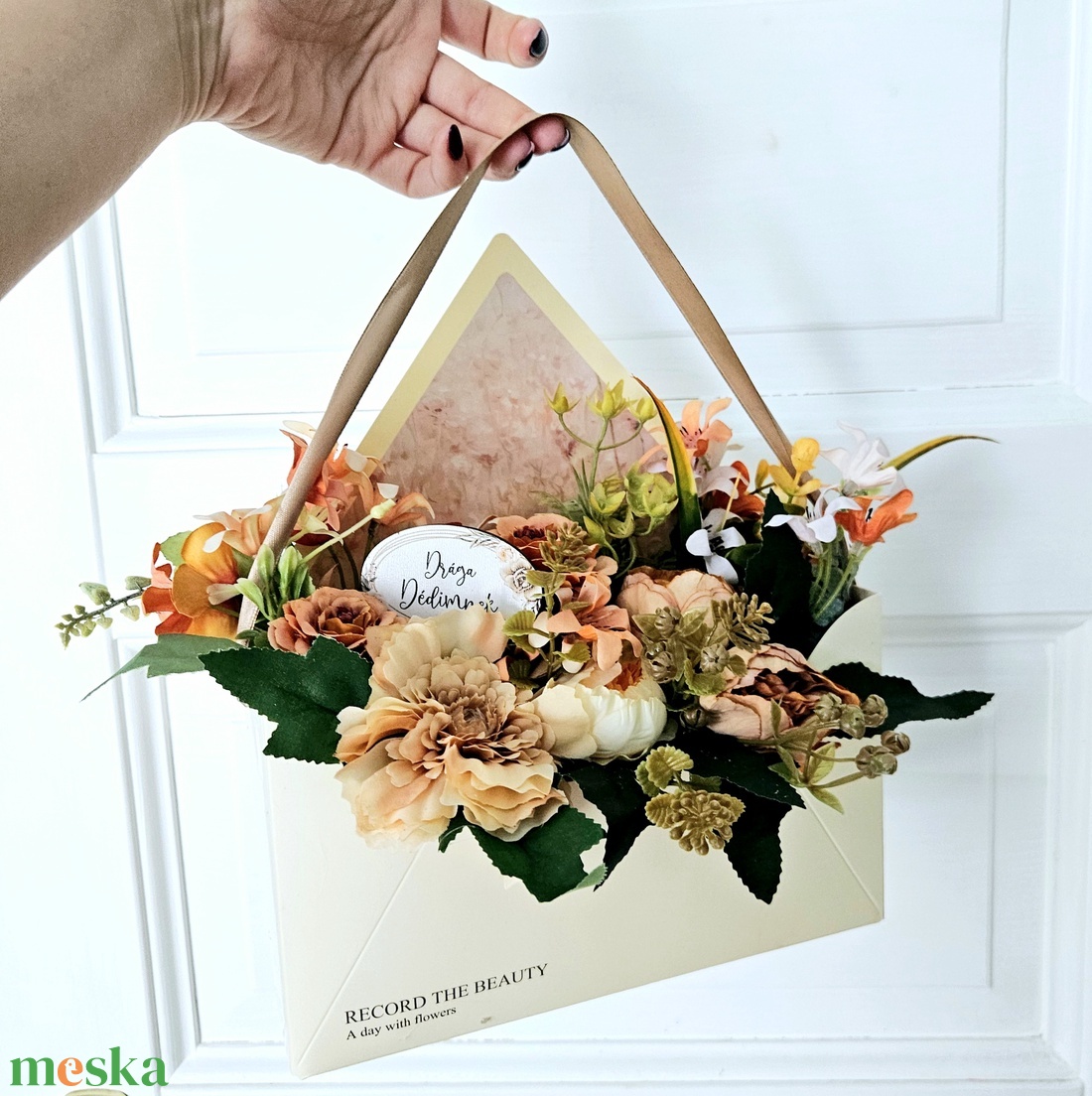 Anyák napi borítéktáska virágbox �� - otthon & életmód - virágdekoráció - virágok - virágbox - Meska.hu