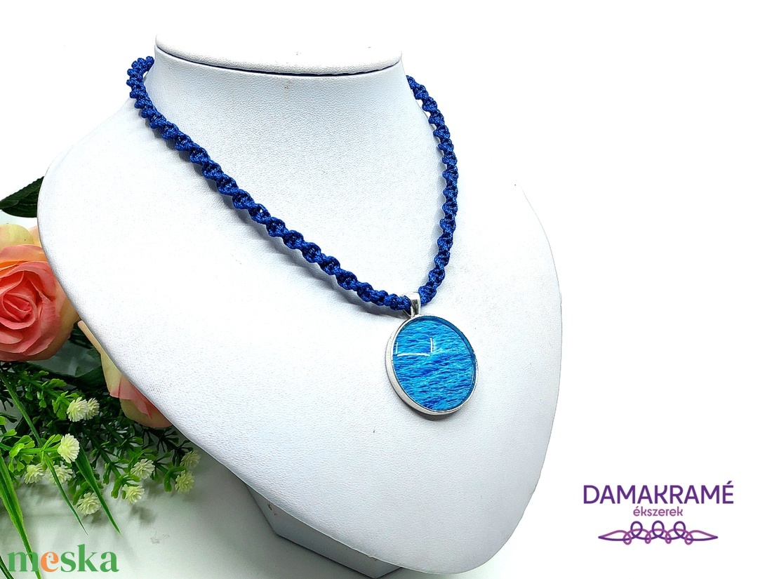 Üveglencsés makramé nyaklánc - tenger - ékszer - nyaklánc - medálos nyaklánc - Meska.hu