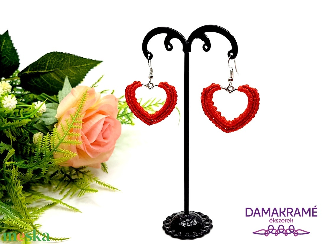 Love makramé fülbevaló - piros - ékszer - fülbevaló - lógó fülbevaló - Meska.hu Love makramé fülbevaló - piros - ékszer - fülbevaló - lógó fülbevaló - Meska.hu