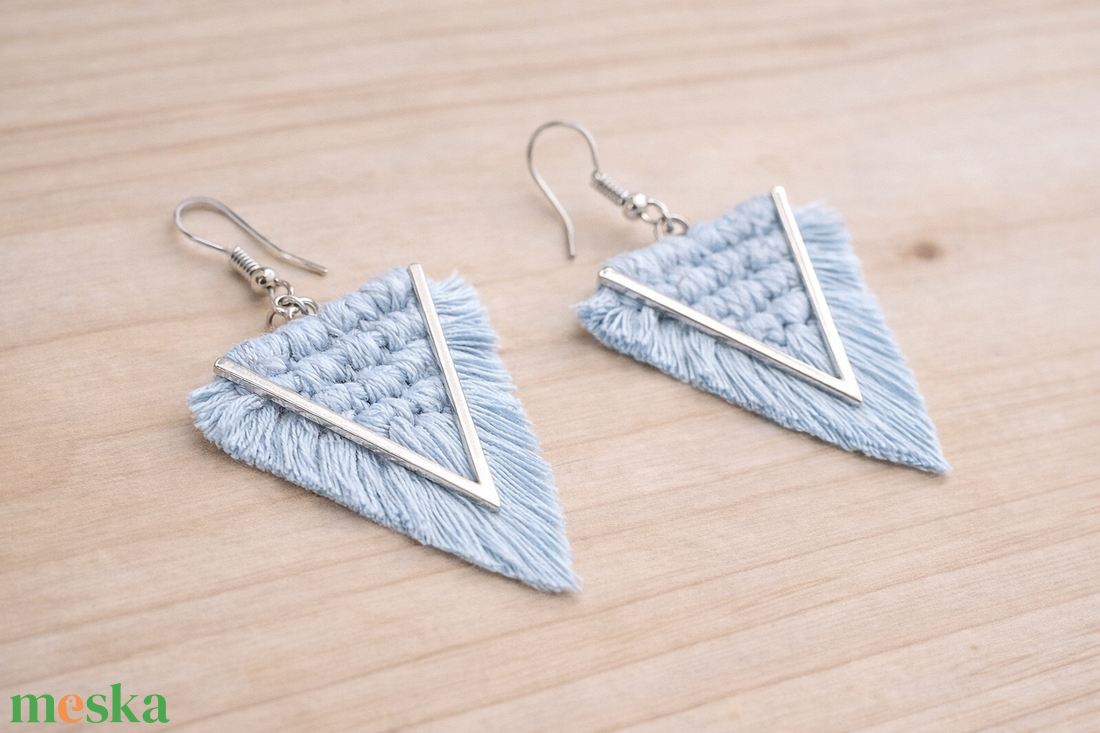 Viviana makramé fülbevaló - Misty ezüstszállal - ékszer - fülbevaló - lógó fülbevaló - Meska.hu