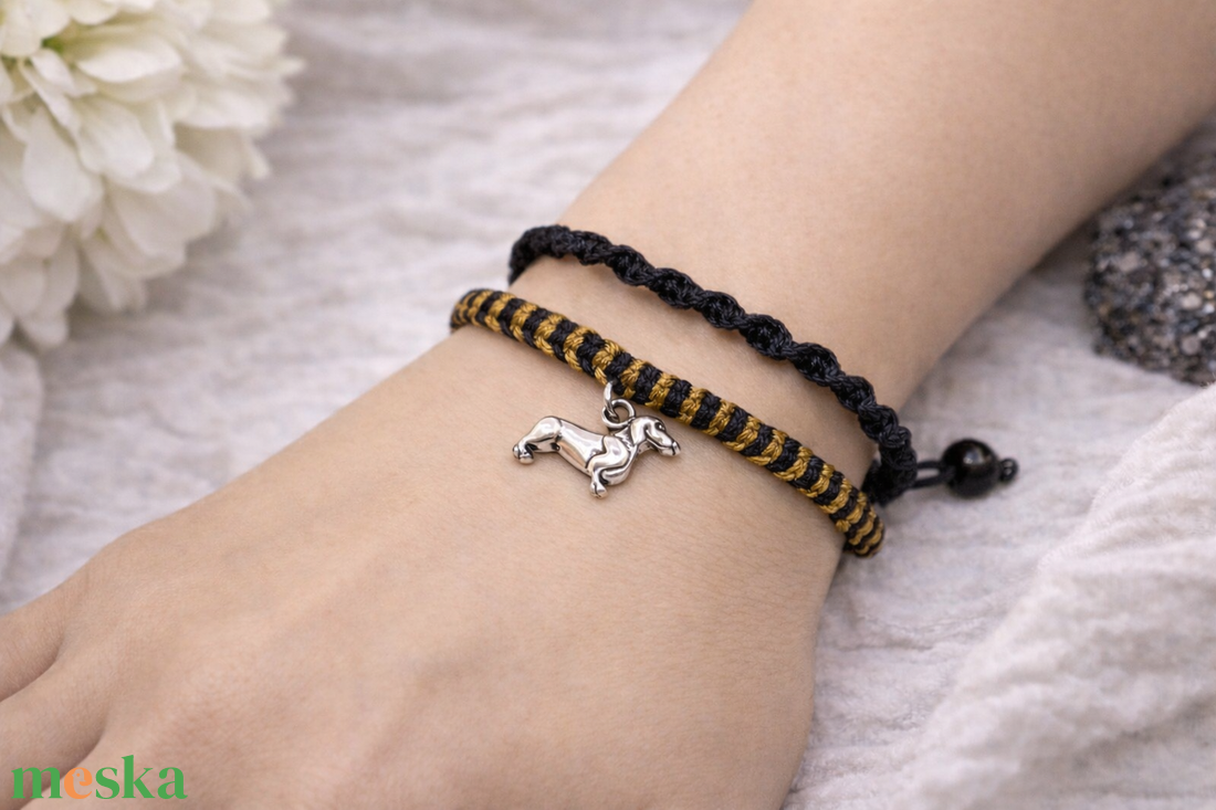 Tacskó dupla soros makramé karkötő - ékszer - karkötő - fonott karkötő - Meska.hu