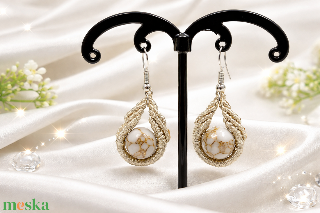 Comet makramé fülbevaló - pezsgő - ékszer - fülbevaló - lógó fülbevaló - Meska.hu