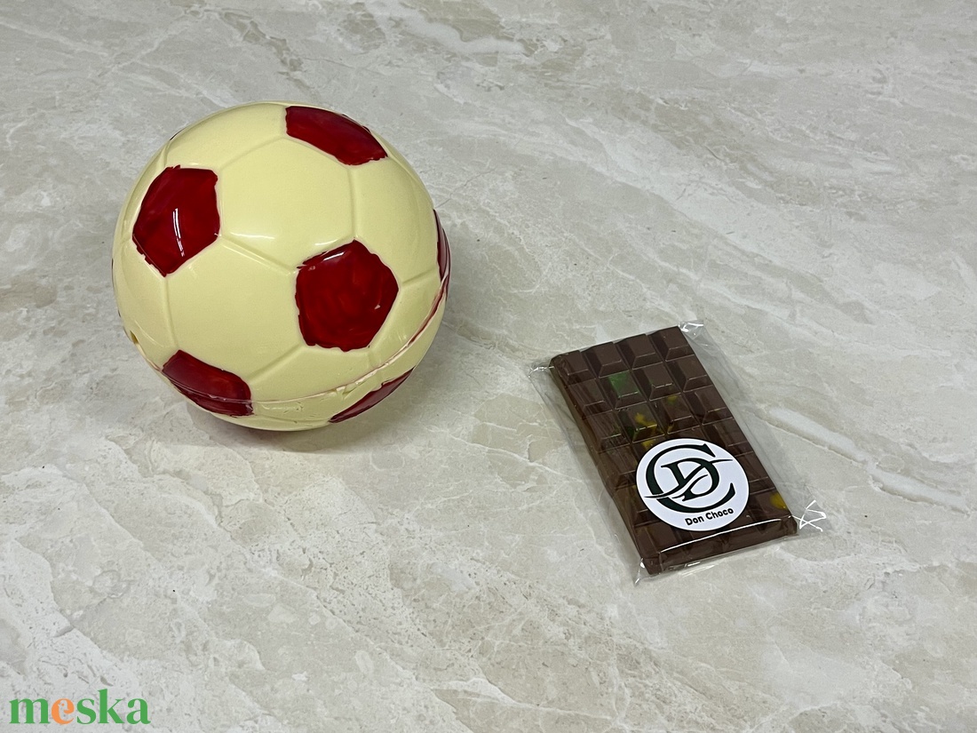 Csoki Focilabda  - élelmiszer - édesség - Meska.hu
