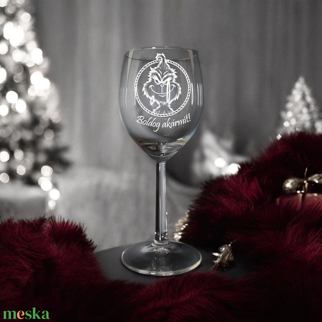 Gravírozott boros pohár Grinch, Grincs mintával, 300 ml  - otthon & életmód - konyhafelszerelés, tálalás - tálalás - pohár - Meska.hu
