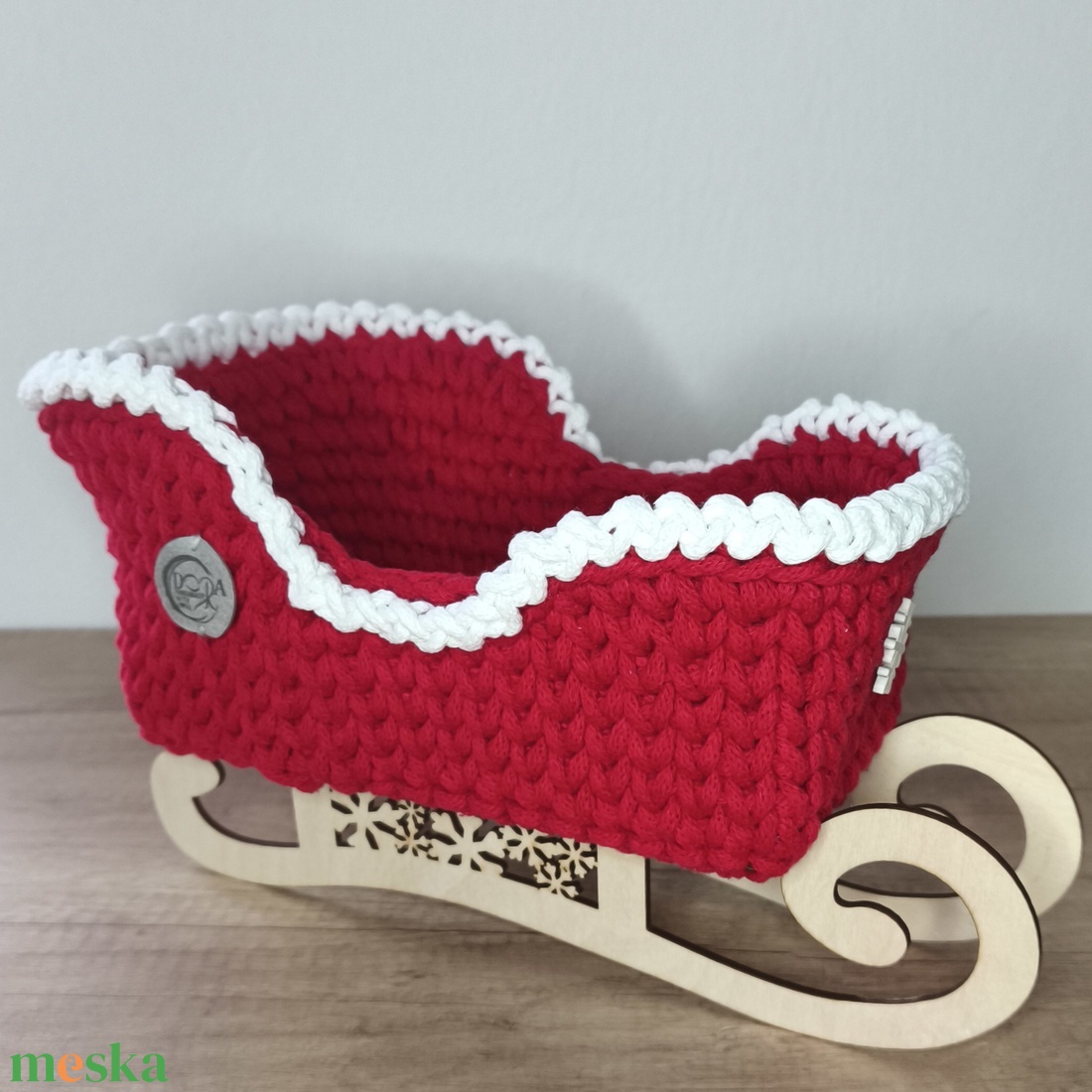 Horgolt szánkó - karácsony - karácsonyi lakásdekoráció - karácsonyi manók, figurák - Meska.hu