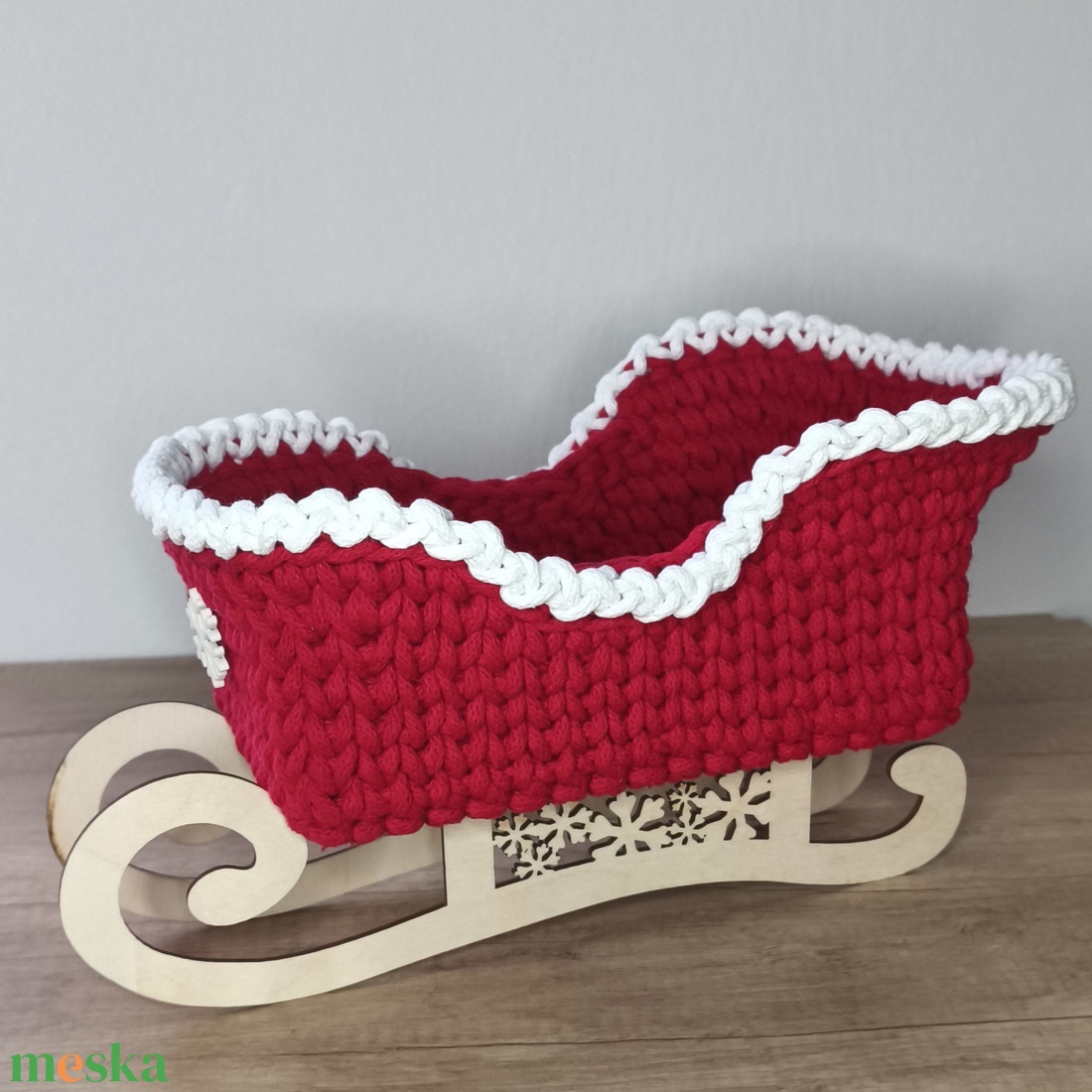 Horgolt szánkó - karácsony - karácsonyi lakásdekoráció - karácsonyi manók, figurák - Meska.hu
