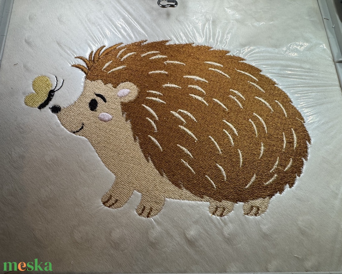 Süni-Minky-sherpa anyagú névre szóló babatakaró - otthon & életmód - babaszoba, gyerekszoba - babatakaró, gyerek pléd - Meska.hu Süni-Minky-sherpa anyagú névre szóló babatakaró - otthon & életmód - babaszoba, gyerekszoba - babatakaró, gyerek pléd - Meska.hu
