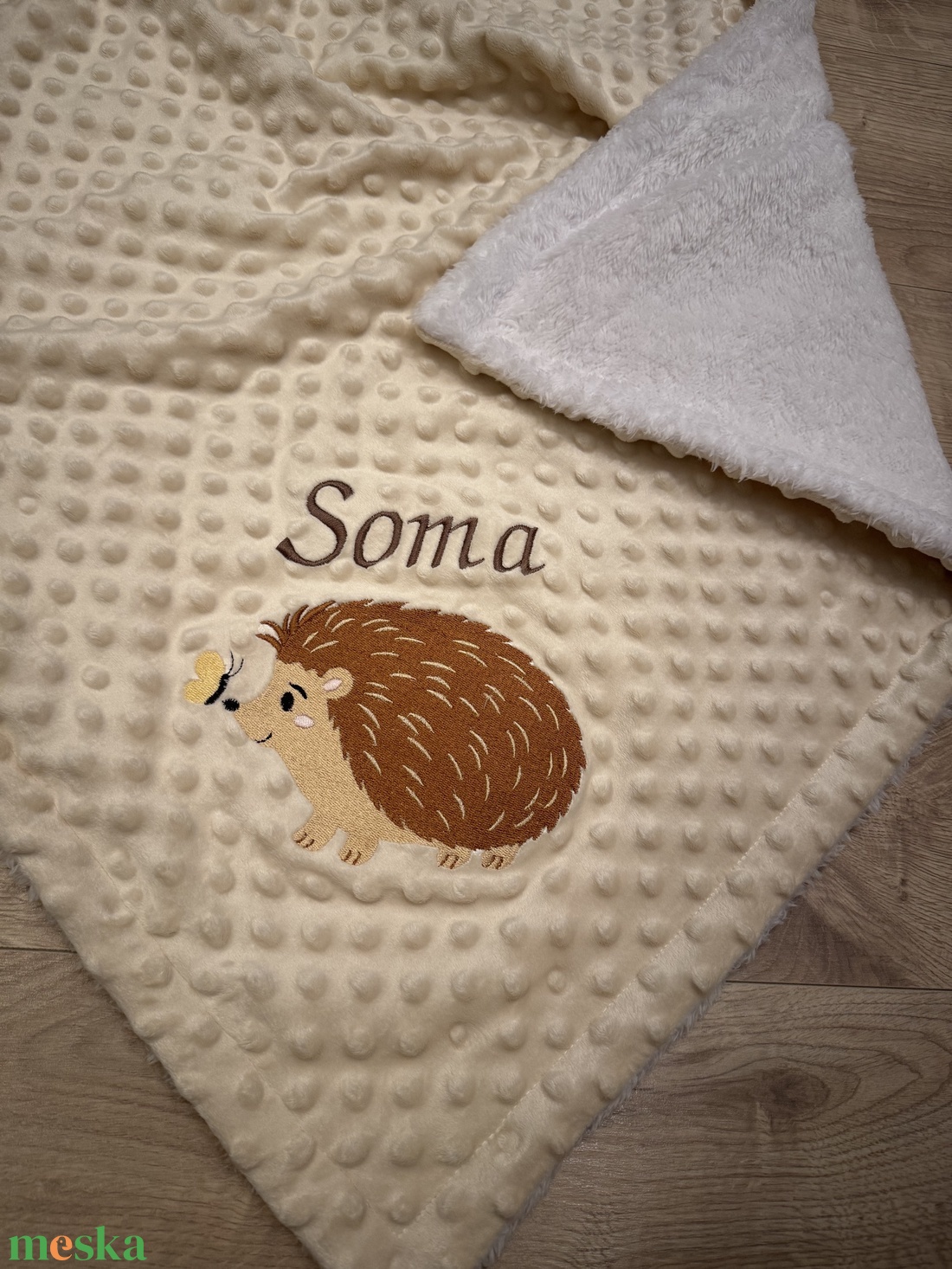 Süni-Minky-sherpa anyagú névre szóló babatakaró - otthon & életmód - babaszoba, gyerekszoba - babatakaró, gyerek pléd - Meska.hu Süni-Minky-sherpa anyagú névre szóló babatakaró - otthon & életmód - babaszoba, gyerekszoba - babatakaró, gyerek pléd - Meska.hu
