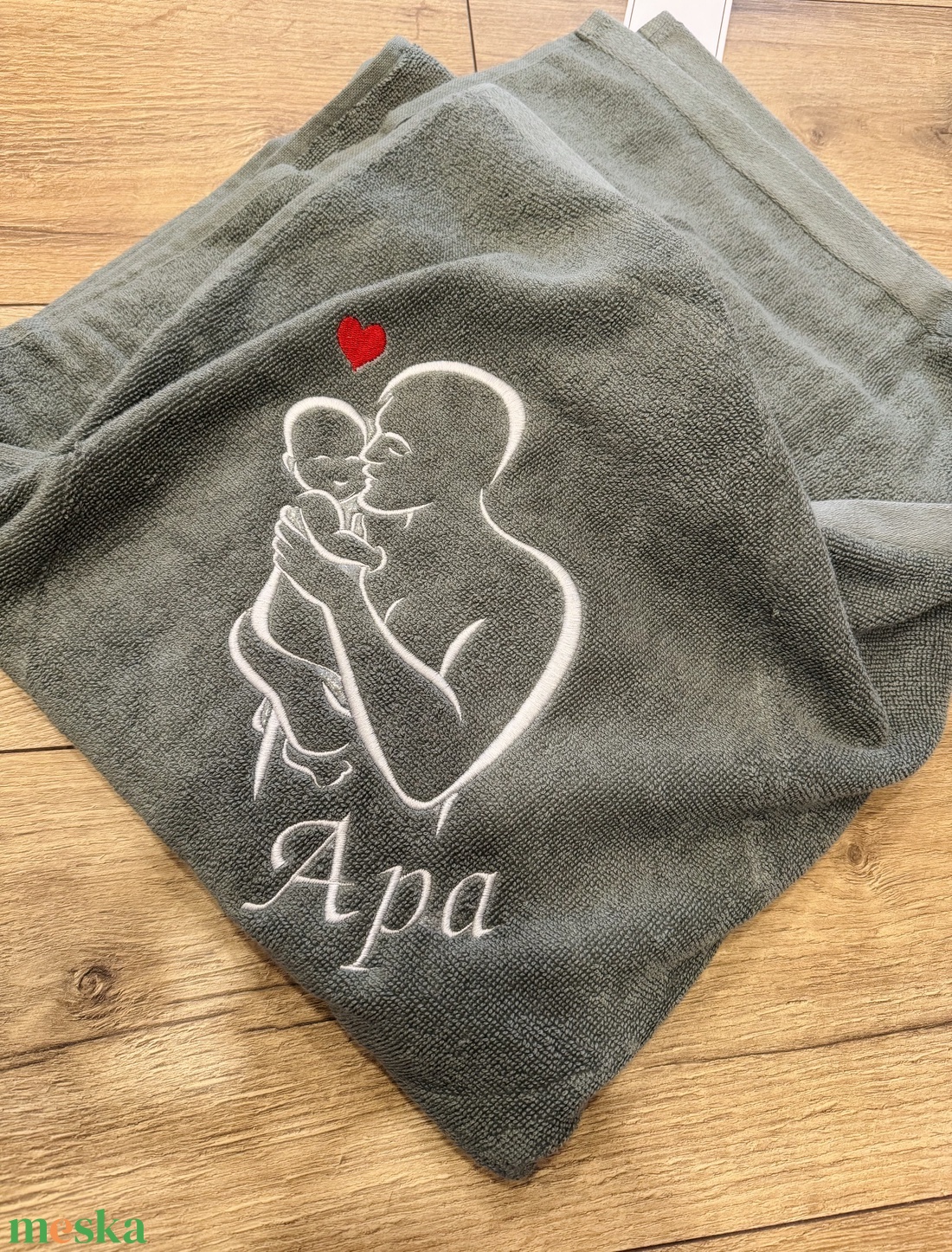 Apás hímzett fürdőlepedő - otthon & életmód - fürdőszoba - törölköző - Meska.hu