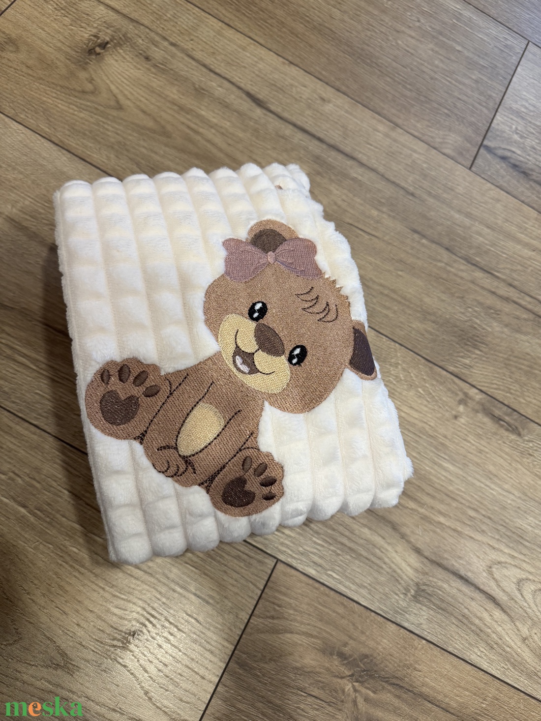 Egyrétegű babatakaró -maci lány mintával, névre szóló  - baba - mama - babalátogató ajándékcsomag - Meska.hu