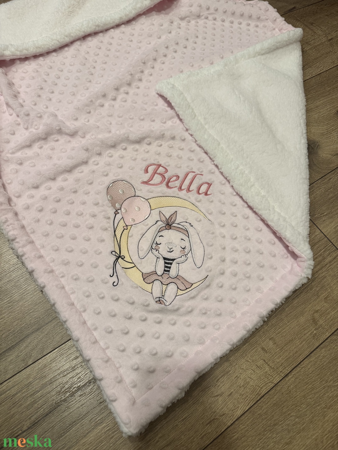 Névre szóló hímzett babatakaró- nyuszi mintás  - baba - mama - baba ágynemű - babatakaró, gyerek pléd - Meska.hu