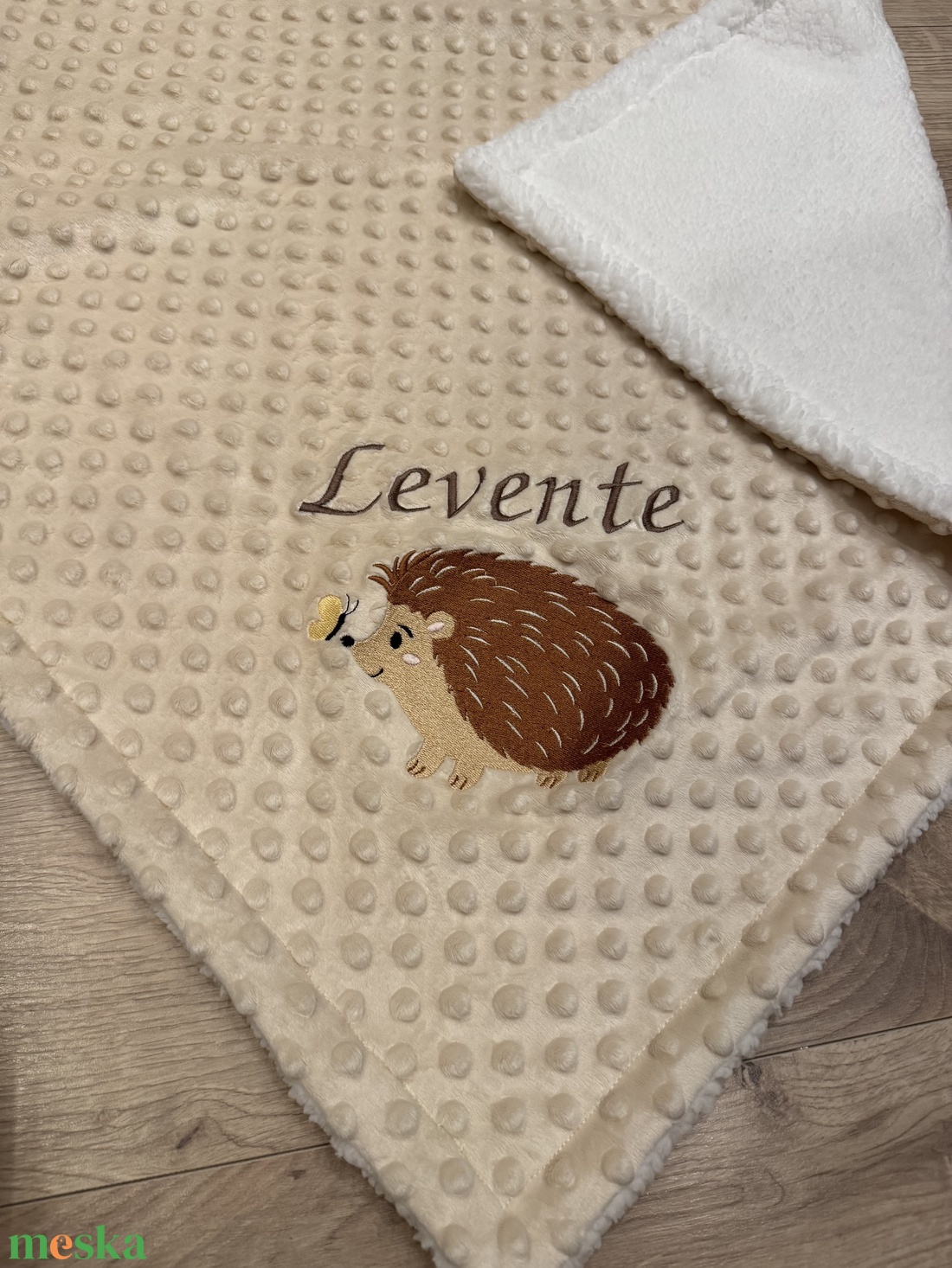 Süni-Minky-sherpa anyagú névre szóló babatakaró  - baba - mama - baba ágynemű - babatakaró, gyerek pléd - Meska.hu