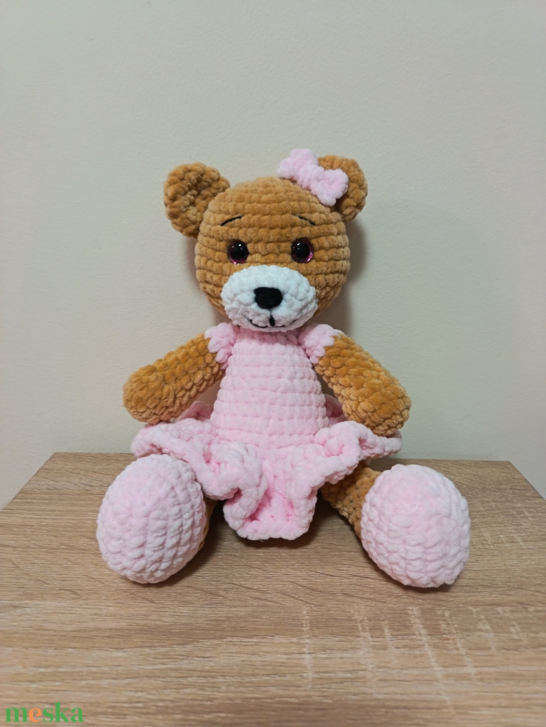 Horgolt maci lány - játék & sport - plüssállat & játékfigura - maci - Meska.hu