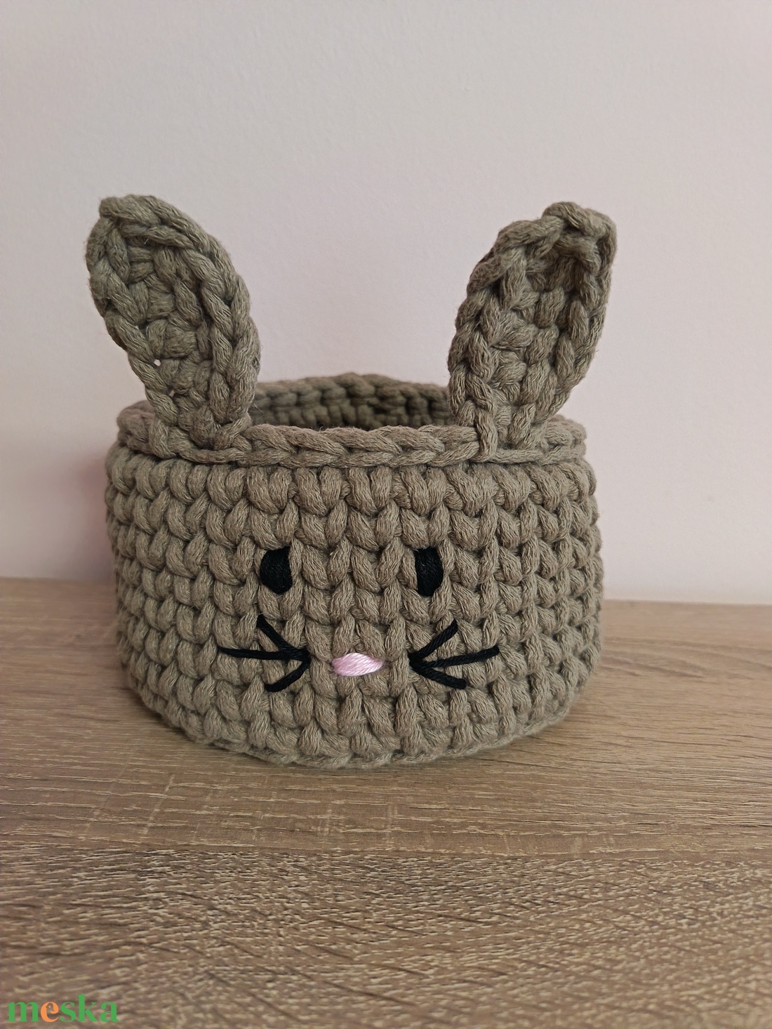 Nyuszi kosár - baba - mama - babaszobabútor - játéktároló - Meska.hu