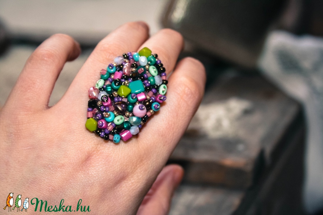 Nagyon színes, különleges, állítható méretű gyűrű! -  - Meska.hu