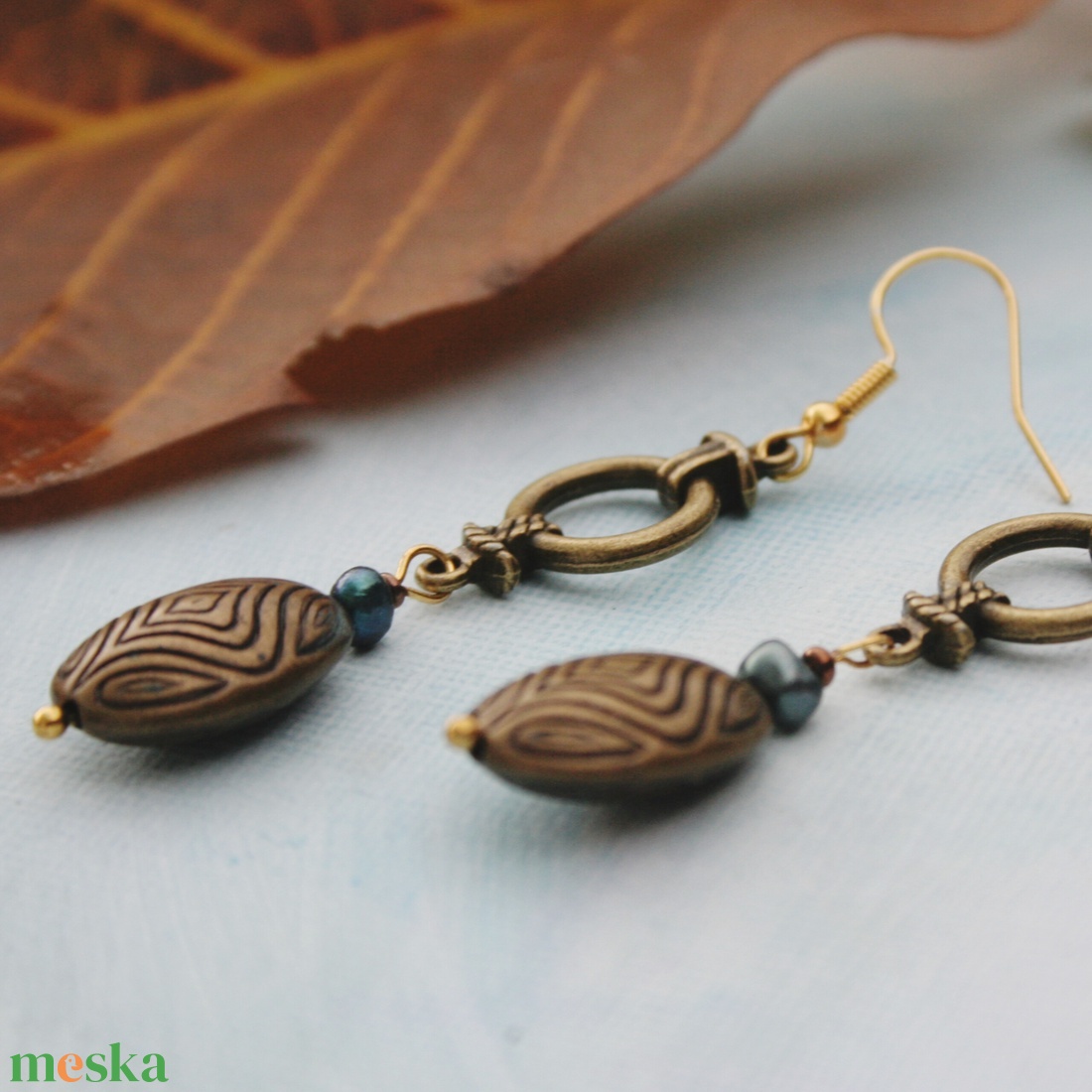 Szerintem poloska fülbevaló - ékszer - fülbevaló - lógó fülbevaló - Meska.hu