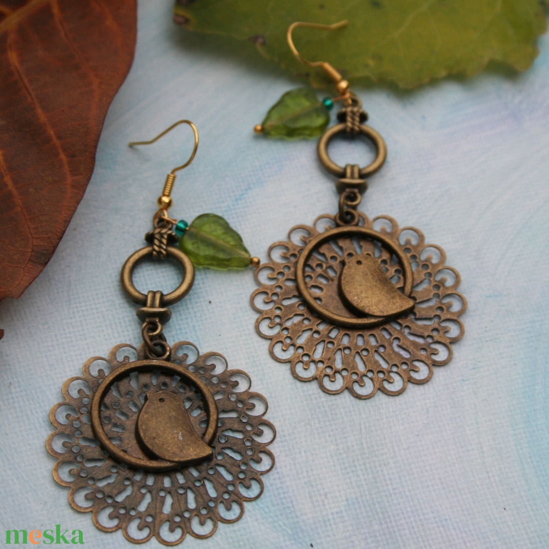 Madárka a fán lógós fülbevaló - ékszer - fülbevaló - lógó fülbevaló - Meska.hu