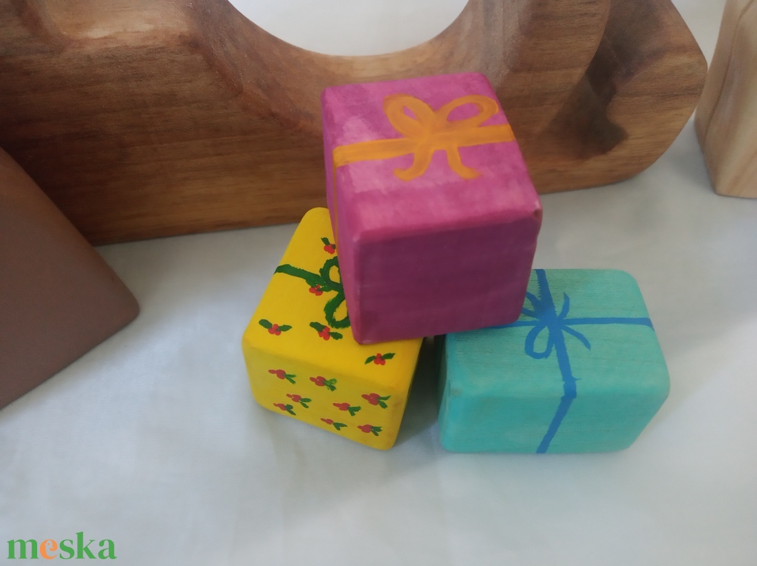 Fából készült ajándékok szett - karácsony - karácsonyi lakásdekoráció - karácsonyi manók, figurák - Meska.hu Fából készült ajándékok szett - karácsony - karácsonyi lakásdekoráció - karácsonyi manók, figurák - Meska.hu