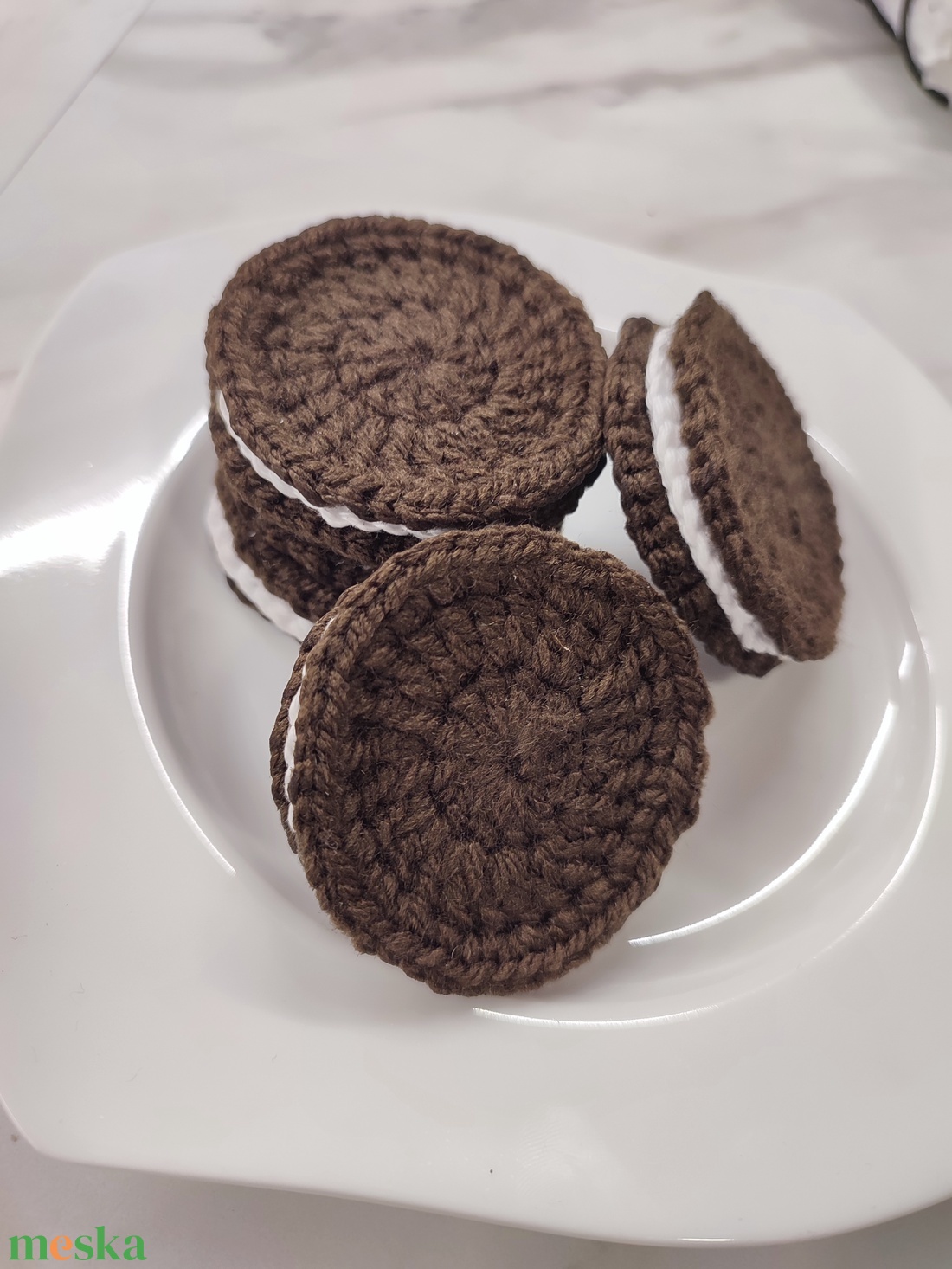 Horgolt oreo keksz - otthon & életmód - dekoráció - asztal és polc dekoráció - horgolt & csipketerítő - Meska.hu