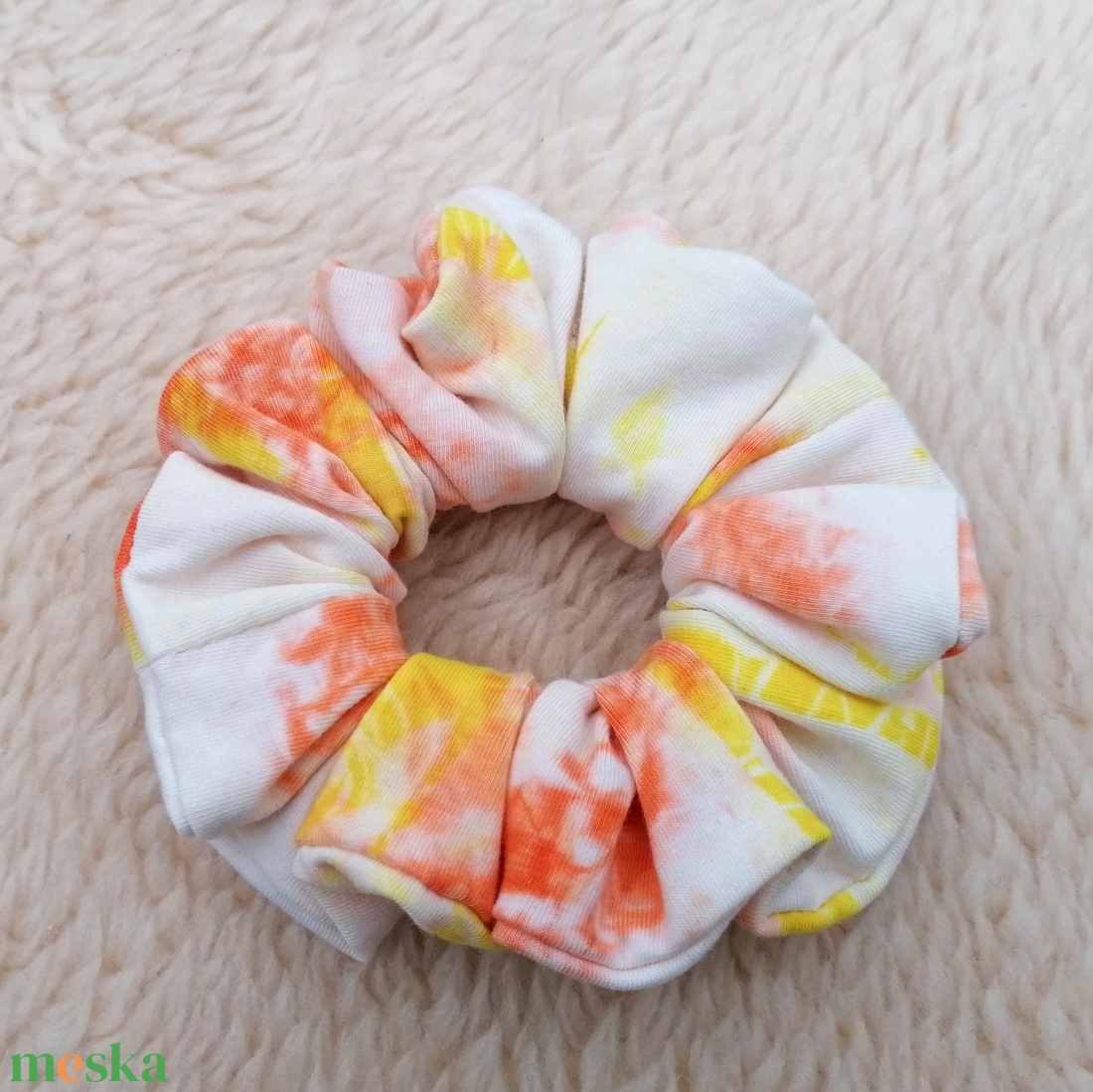 Batikolt scrunchie - textil hajgumi - ruha & divat - hajdísz & hajcsat - hajgumi - Meska.hu Batikolt scrunchie - textil hajgumi - ruha & divat - hajdísz & hajcsat - hajgumi - Meska.hu