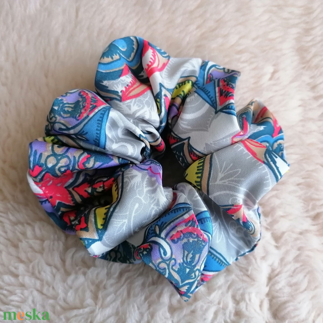 Mandala mintás scrunchie - textil hajgumi - ruha & divat - hajdísz & hajcsat - hajgumi - Meska.hu Mandala mintás scrunchie - textil hajgumi - ruha & divat - hajdísz & hajcsat - hajgumi - Meska.hu