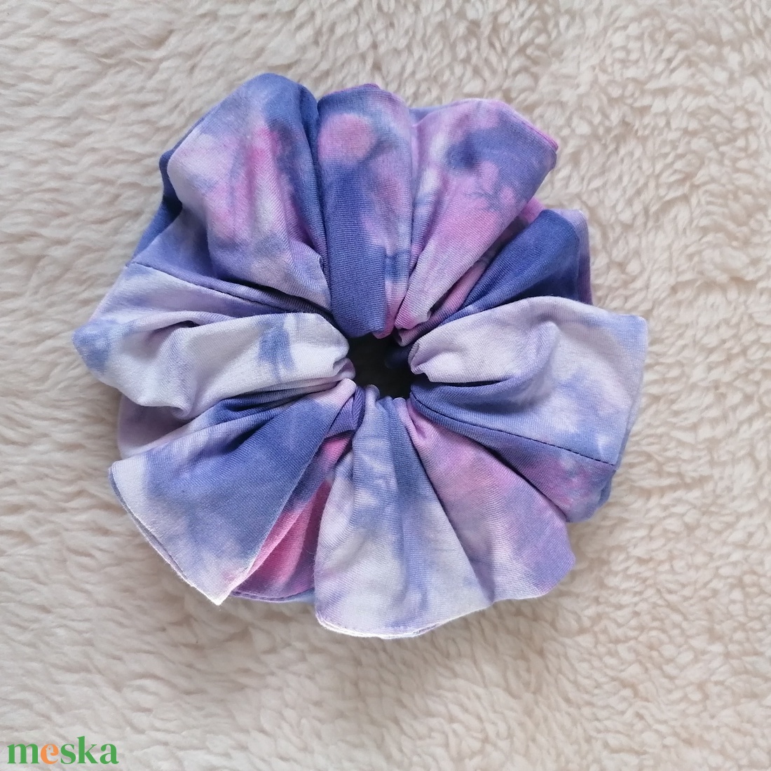 Batikolt XL scrunchie - textil hajgumi - ruha & divat - hajdísz & hajcsat - hajgumi - Meska.hu
