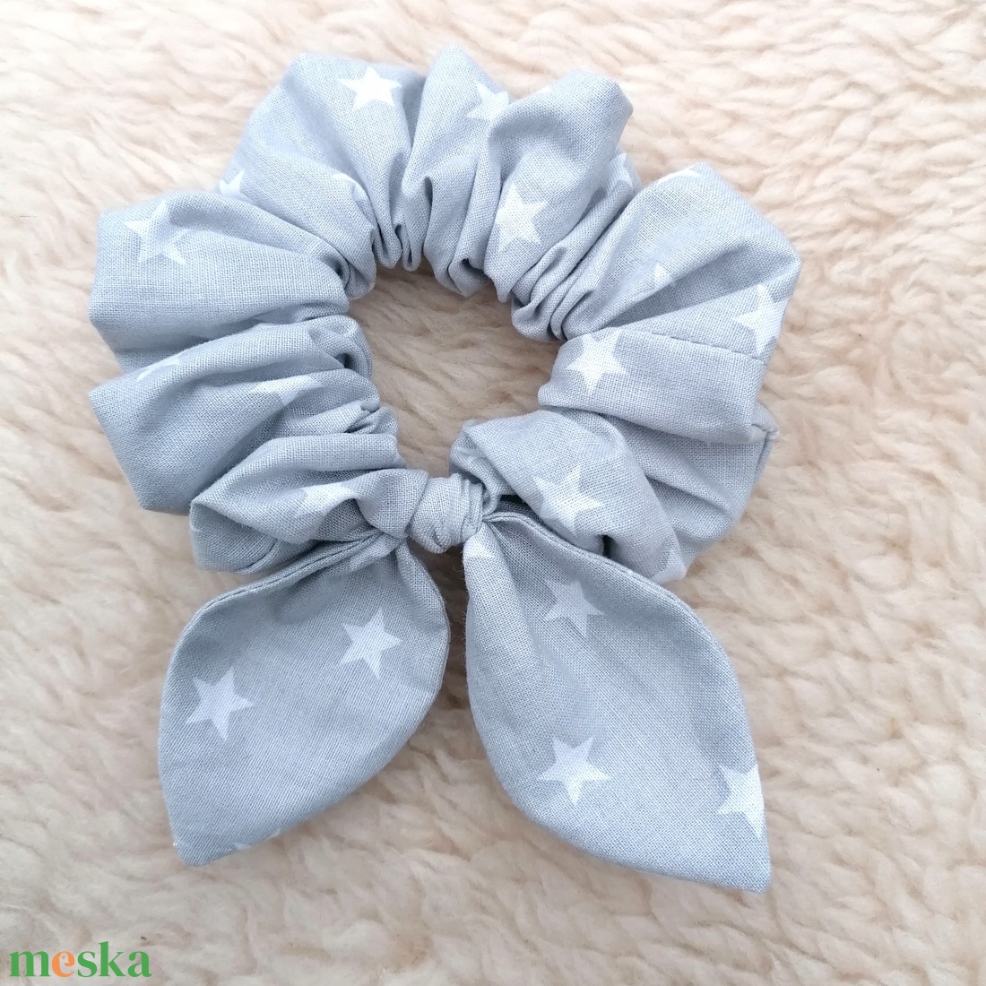 Masnis scrunchie - textil hajgumi - ruha & divat - hajdísz & hajcsat - hajgumi - Meska.hu Masnis scrunchie - textil hajgumi - ruha & divat - hajdísz & hajcsat - hajgumi - Meska.hu