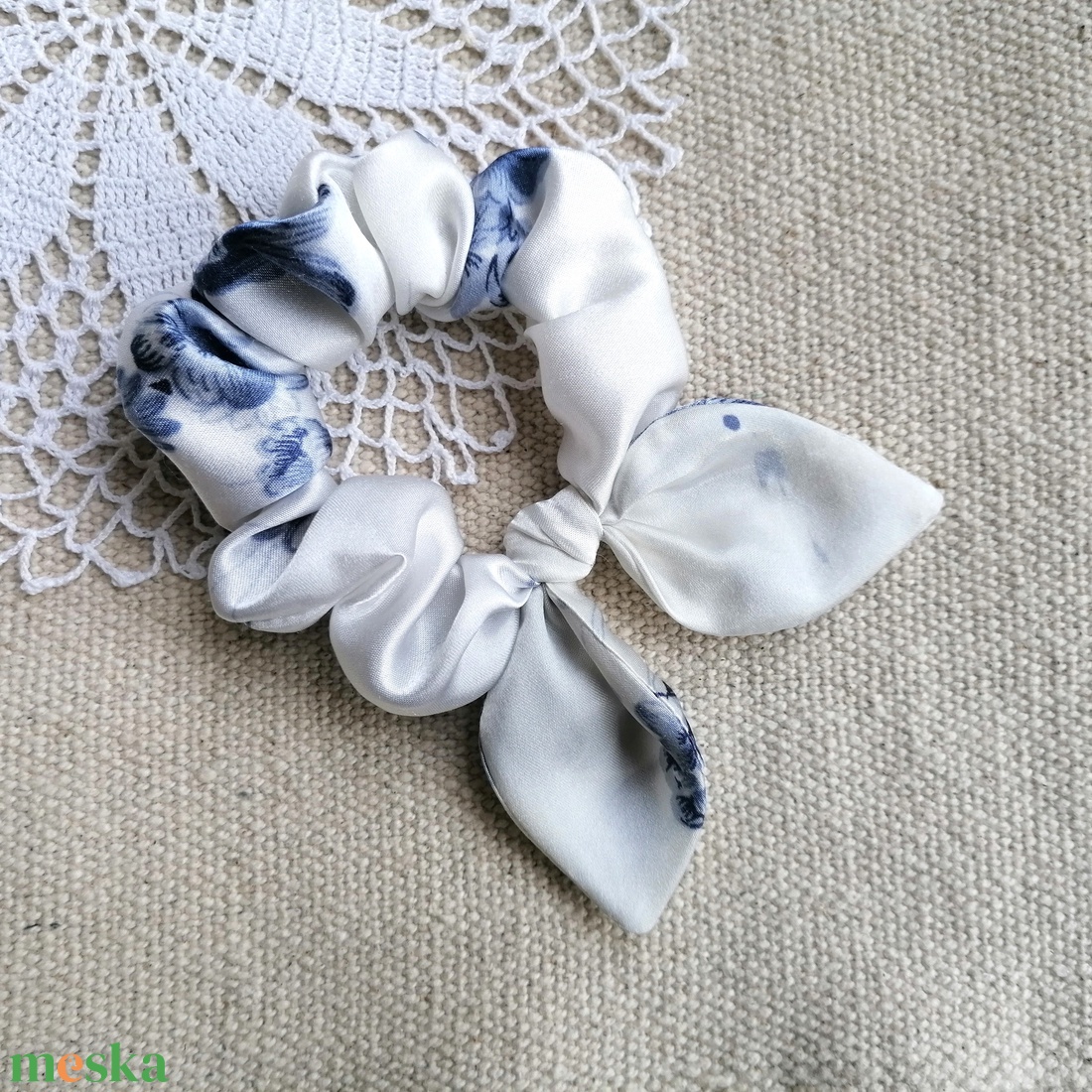 Masnis scrunchie - textil hajgumi - ruha & divat - hajdísz & hajcsat - hajgumi - Meska.hu Masnis scrunchie - textil hajgumi - ruha & divat - hajdísz & hajcsat - hajgumi - Meska.hu