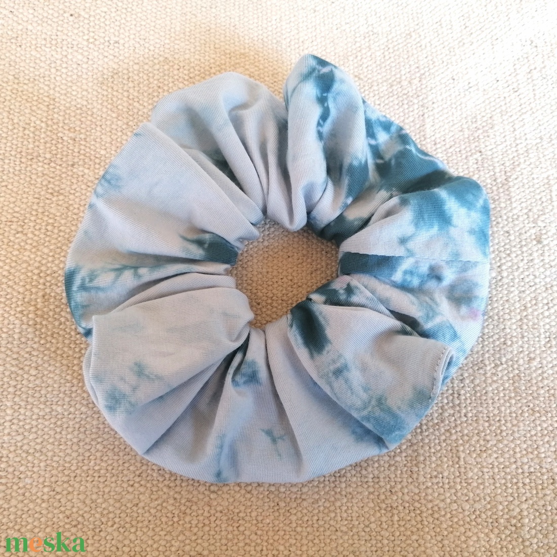 Batikolt scrunchie - textil hajgumi - ruha & divat - hajdísz & hajcsat - hajgumi - Meska.hu